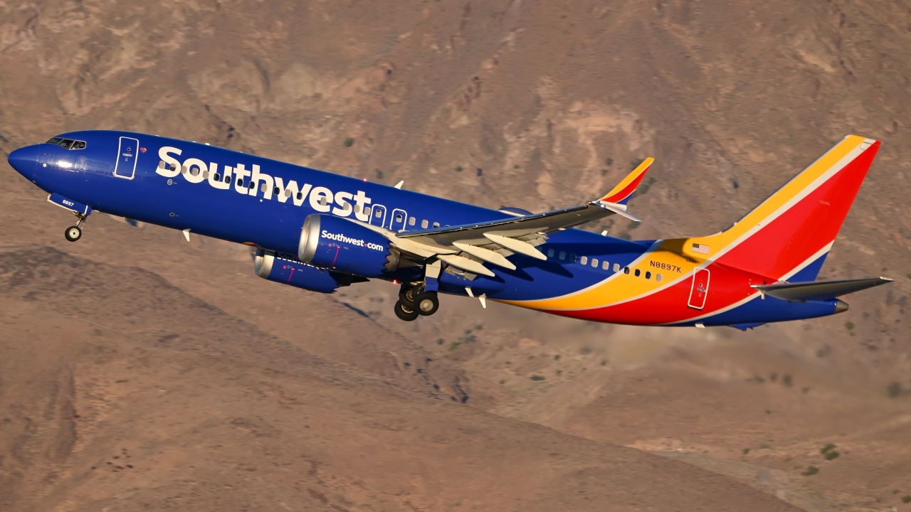 Full size: Southwest Airlines Boeing 737 MAX 8 N8897K at Reno/Tahoe International Airport