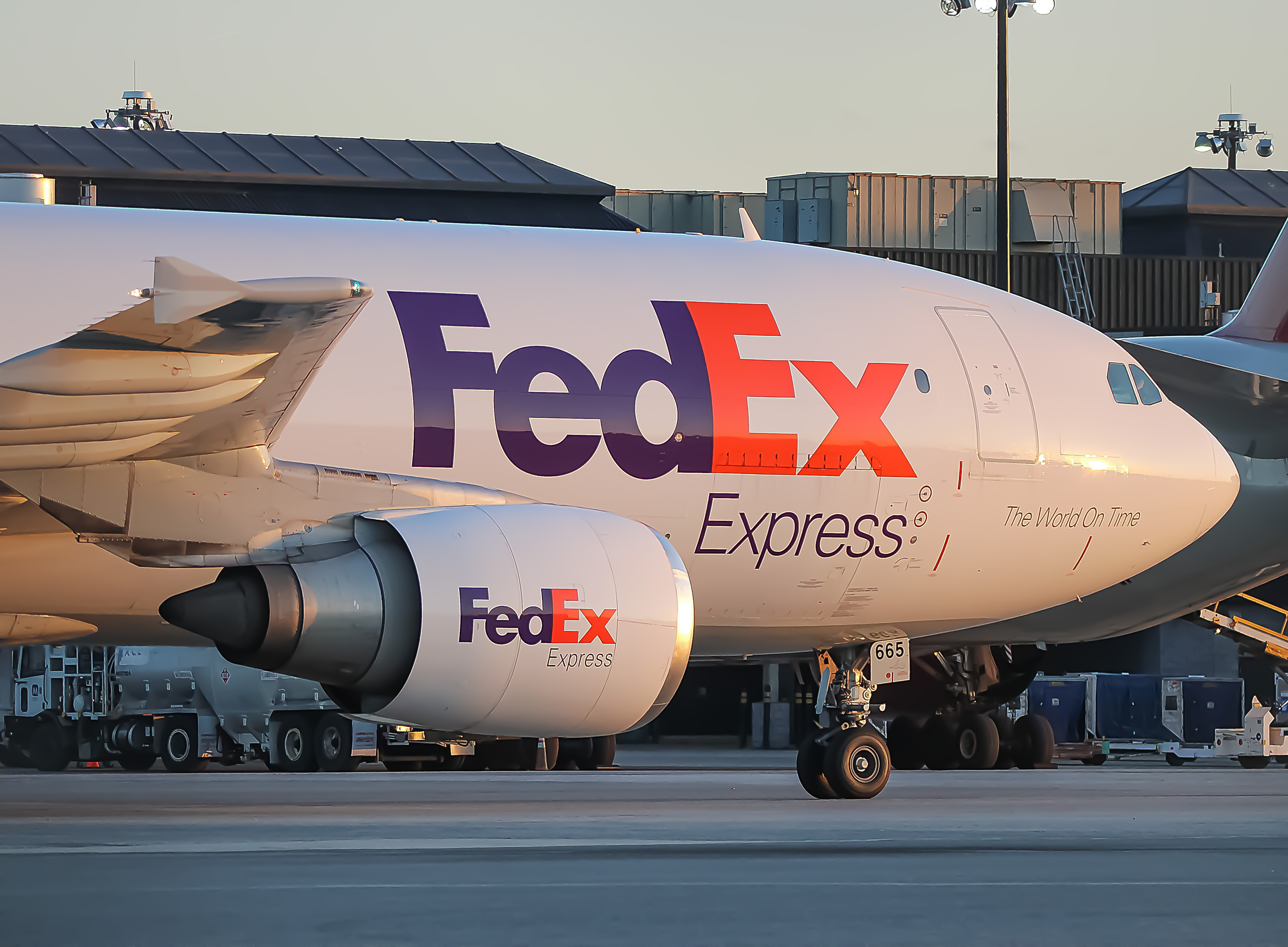 Full size: FedEx Airbus A300F-600  N665FE at Baltimore/Washington International Thurgood Marshall Airport