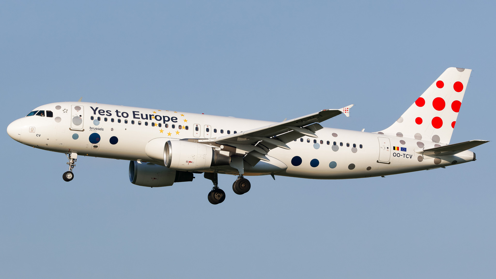 Full size: Brussels Airlines Airbus A320 OO-TCV at Zurich-Kloten Airport