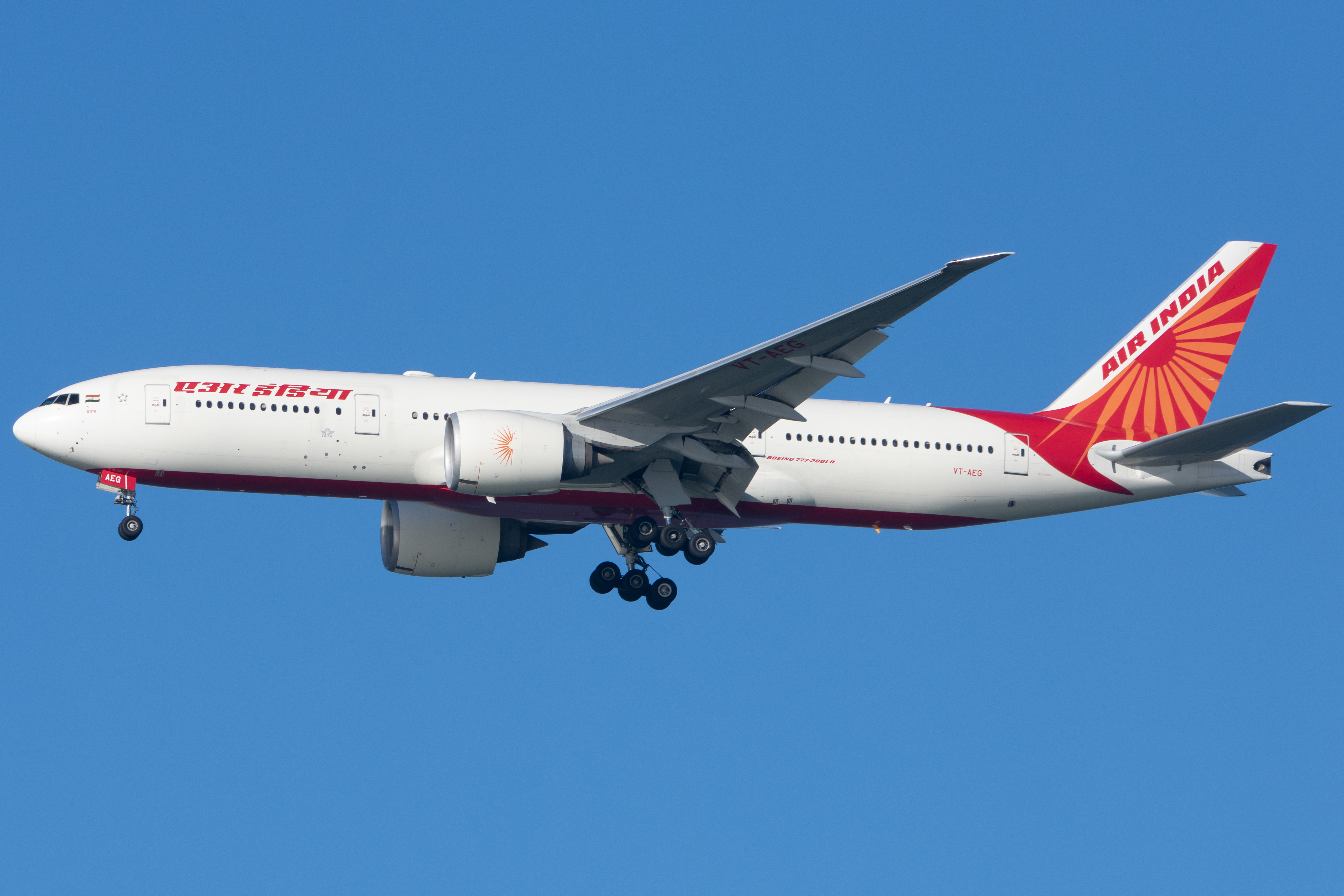Full size: Air India Boeing 777-200LR VT-AEG at San Francisco International Airport