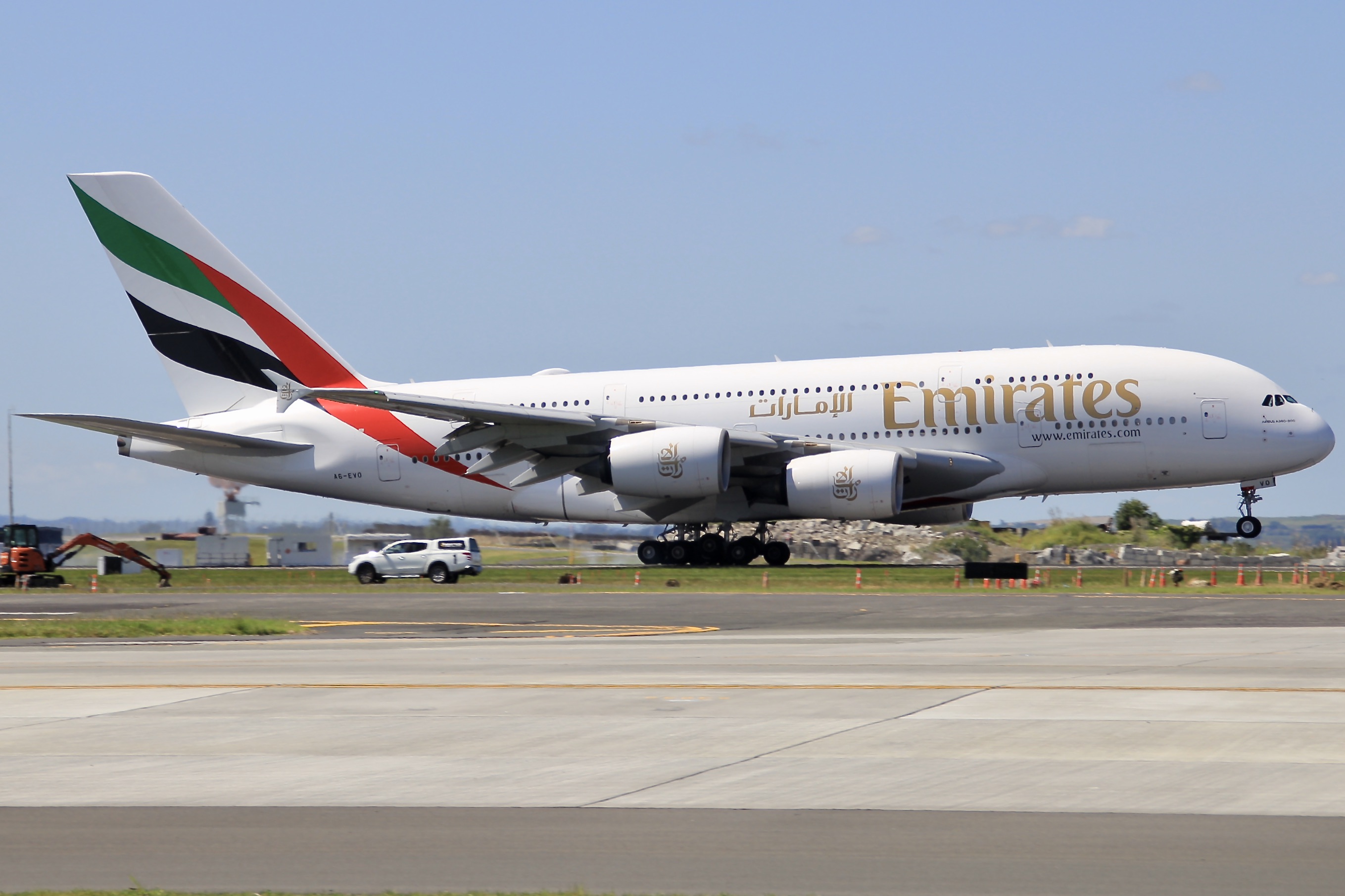 Full size: Emirates Airbus A380-800 A6-EVO at Auckland International Airport