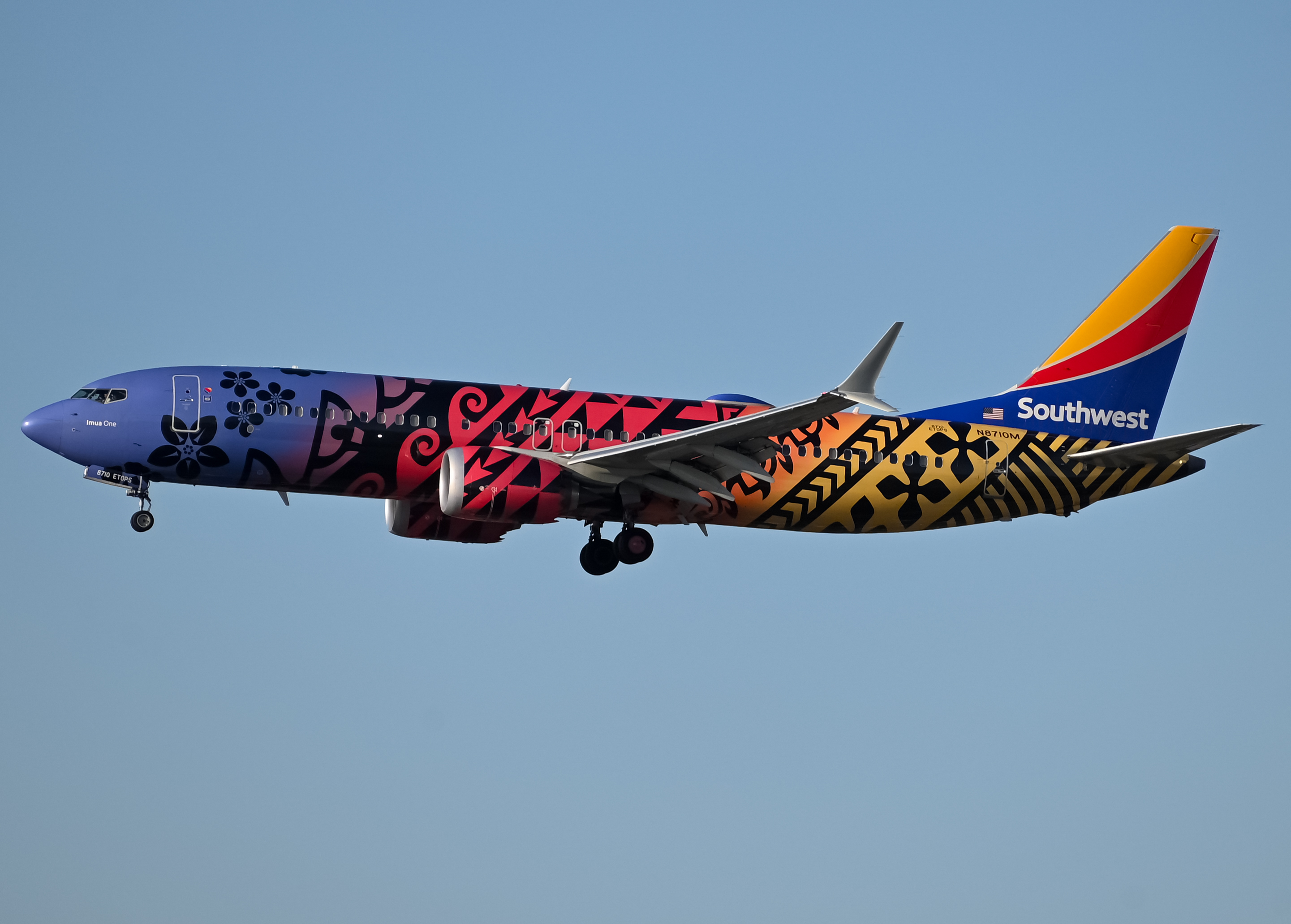 Full size: Southwest Airlines Boeing 737 MAX 8 N8710M at Los Angeles International Airport