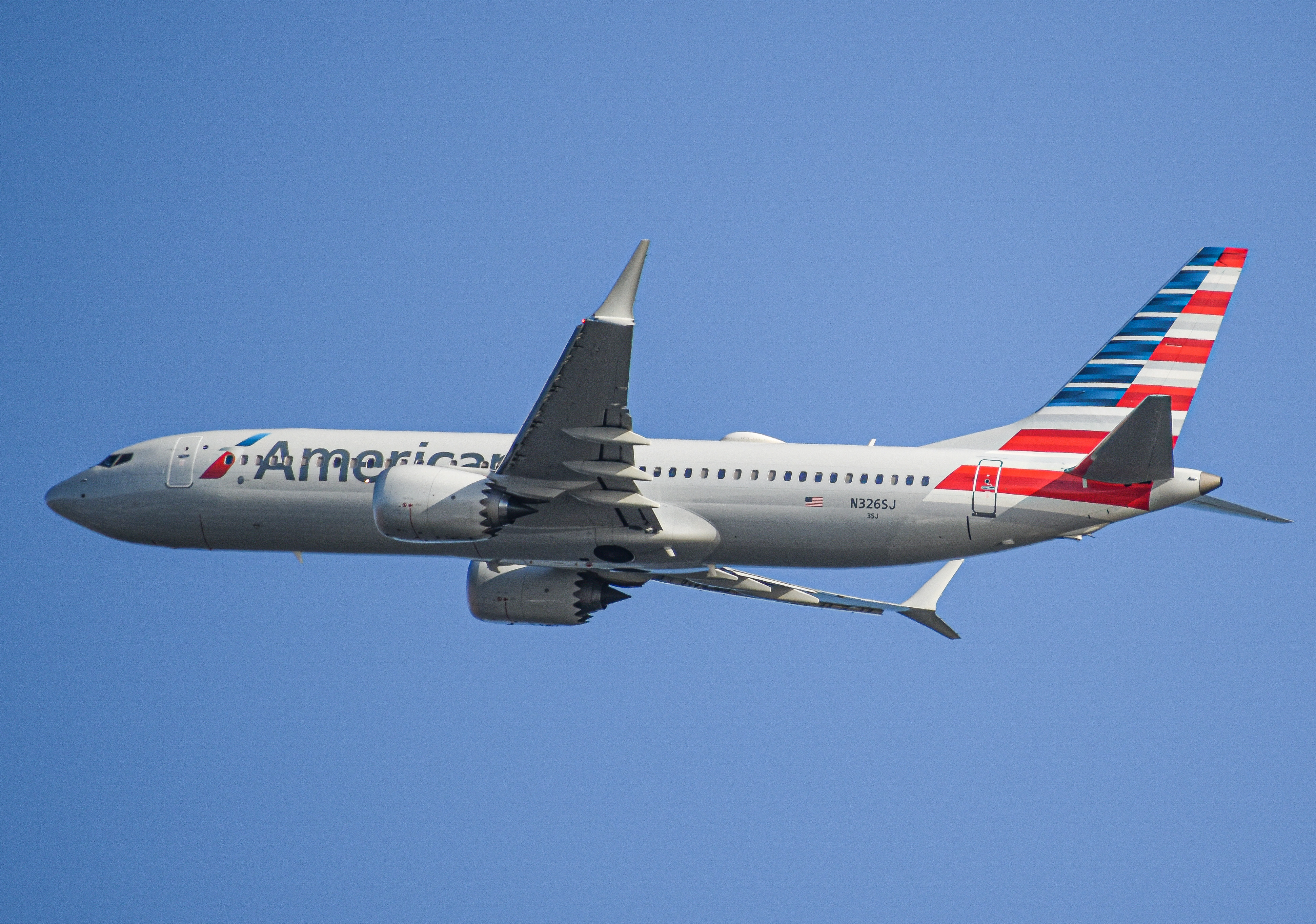 Full size: American Airlines Boeing 737 MAX 8 N326SJ at General Edward Lawrence Logan International Airport