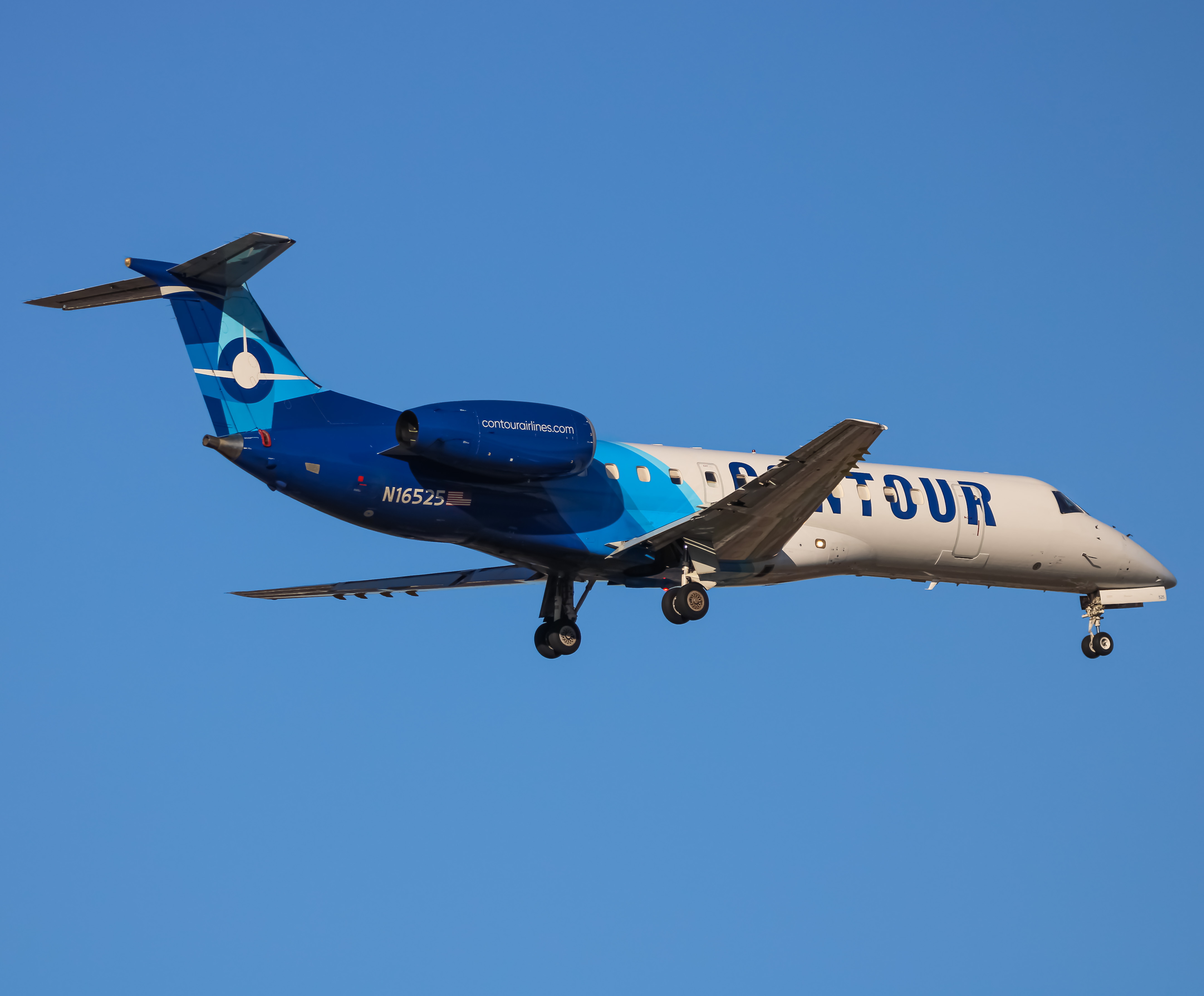 Full size: Contour Aviation Embraer ERJ135 N16525 at Baltimore/Washington International Thurgood Marshall Airport