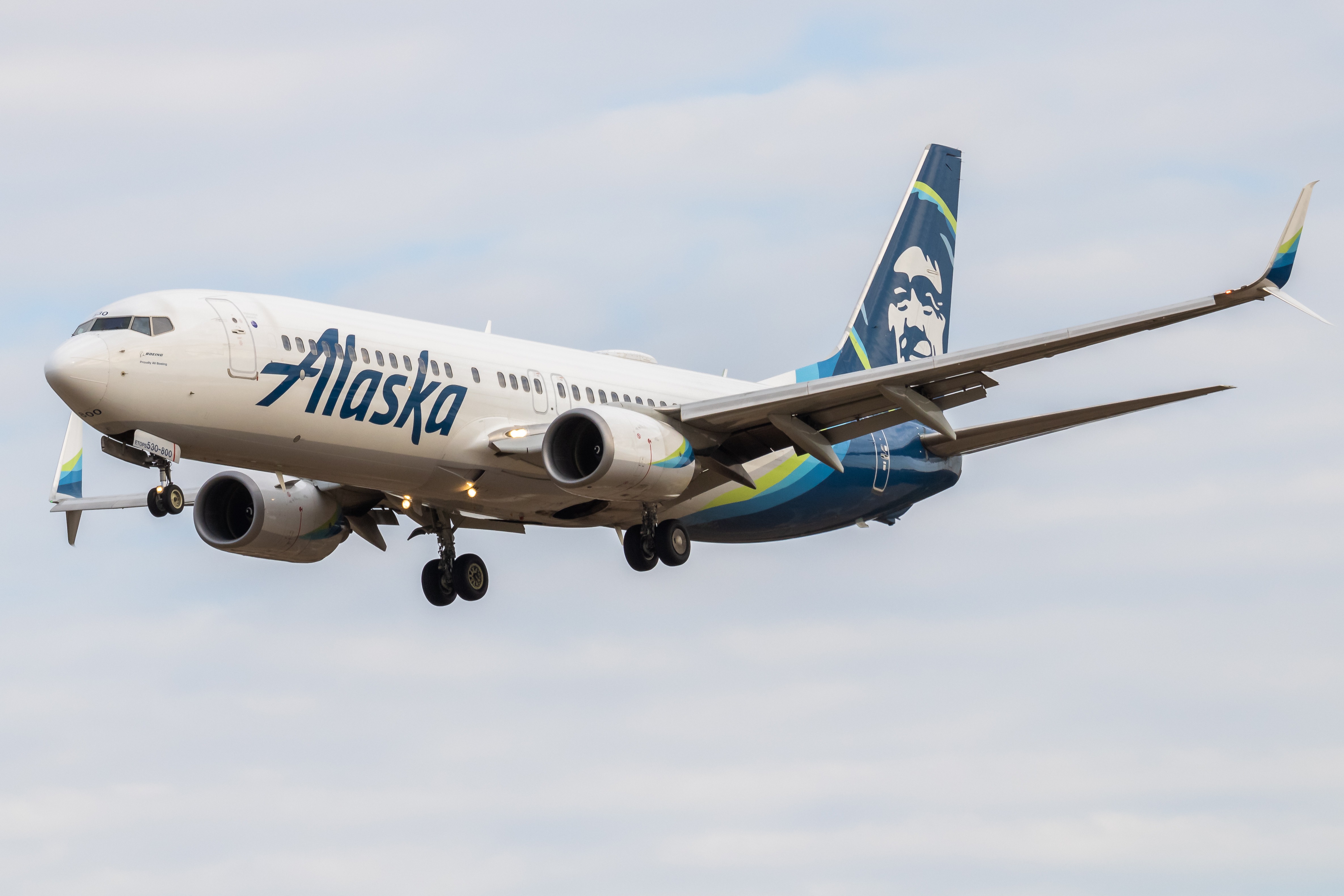 Full size: Alaska Airlines Boeing 737-800 N530AS at Baltimore/Washington International Thurgood Marshall Airport