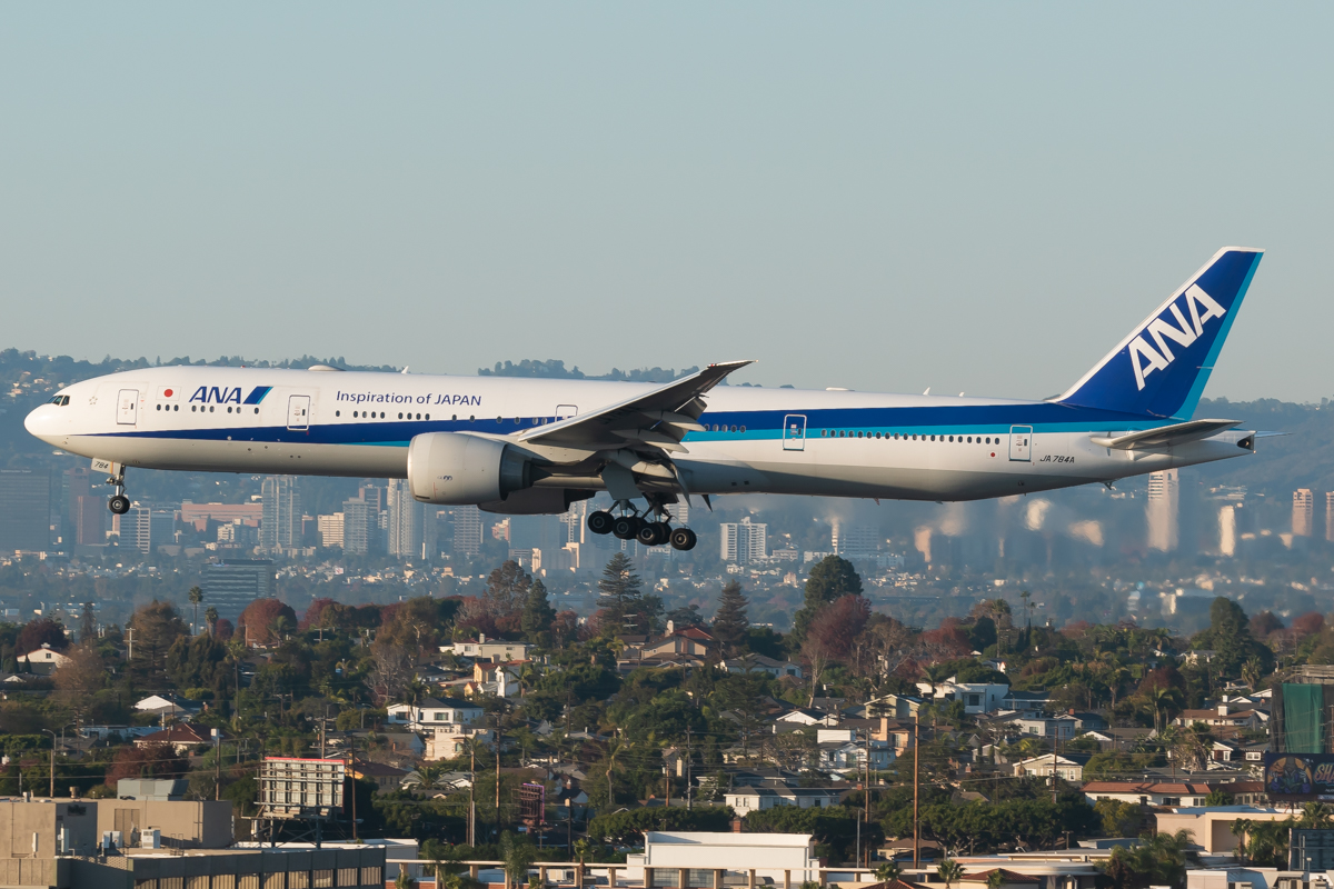 Full size: All Nippon Airways Boeing 777-300ER JA784A at Los Angeles International Airport