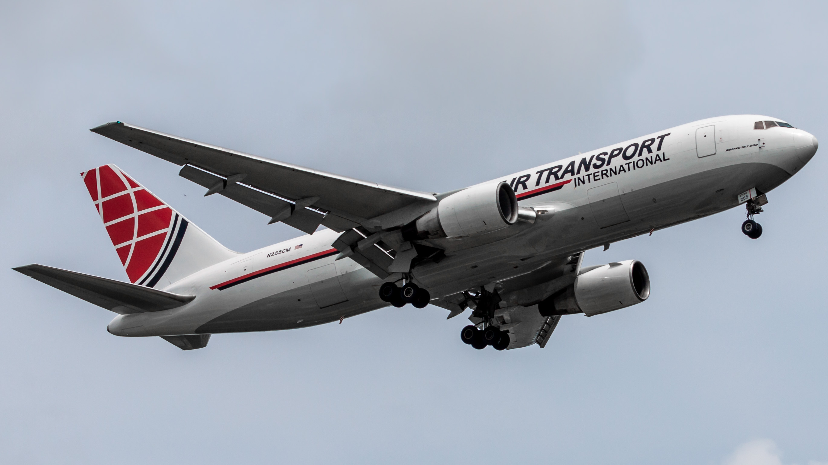 Full size: Air Transport International Boeing 767-200F N255CM at Houston-George Bush Intercontinental Airport