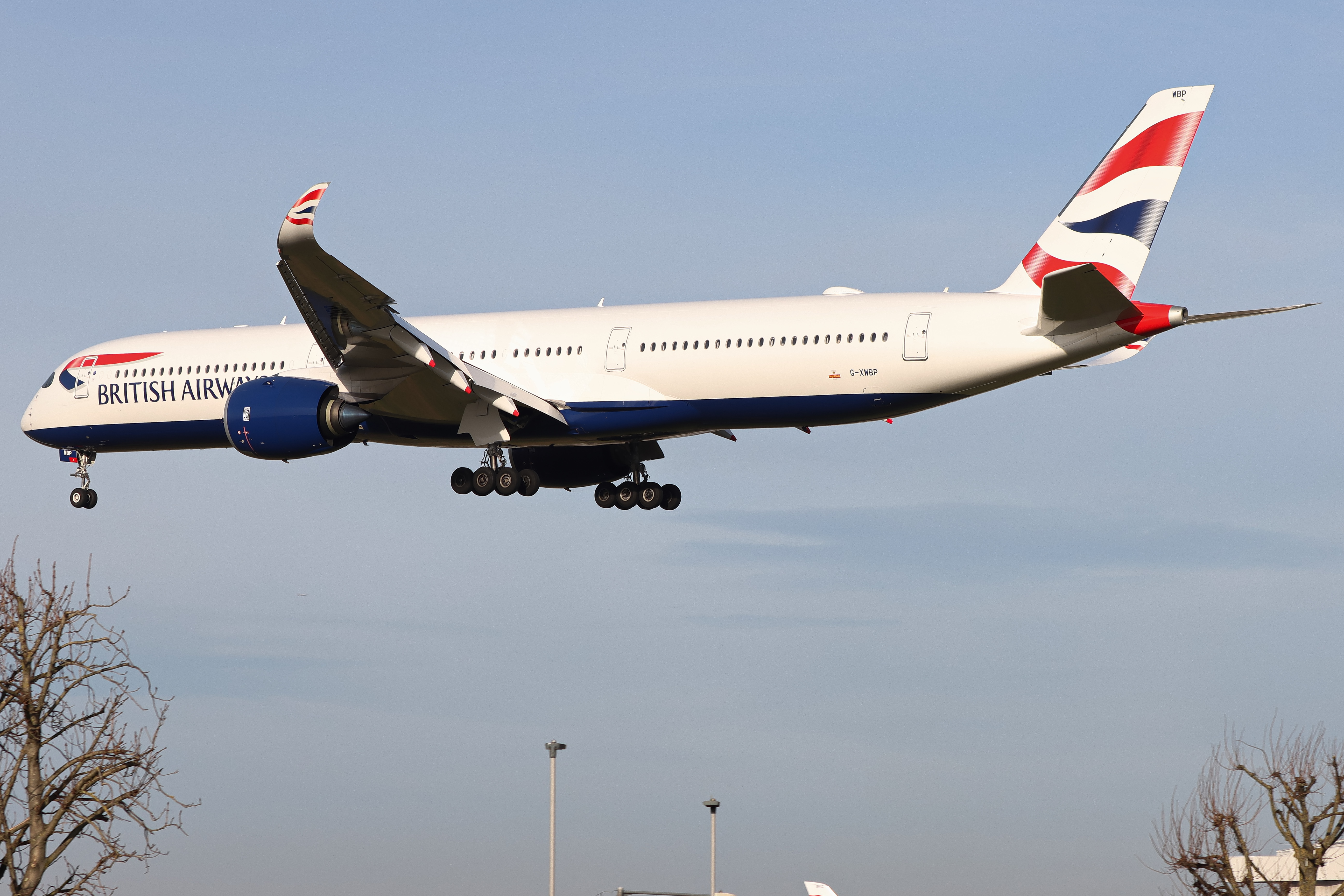 Full size: British Airways Airbus A350-1000 G-XWBP at London Heathrow International Airport