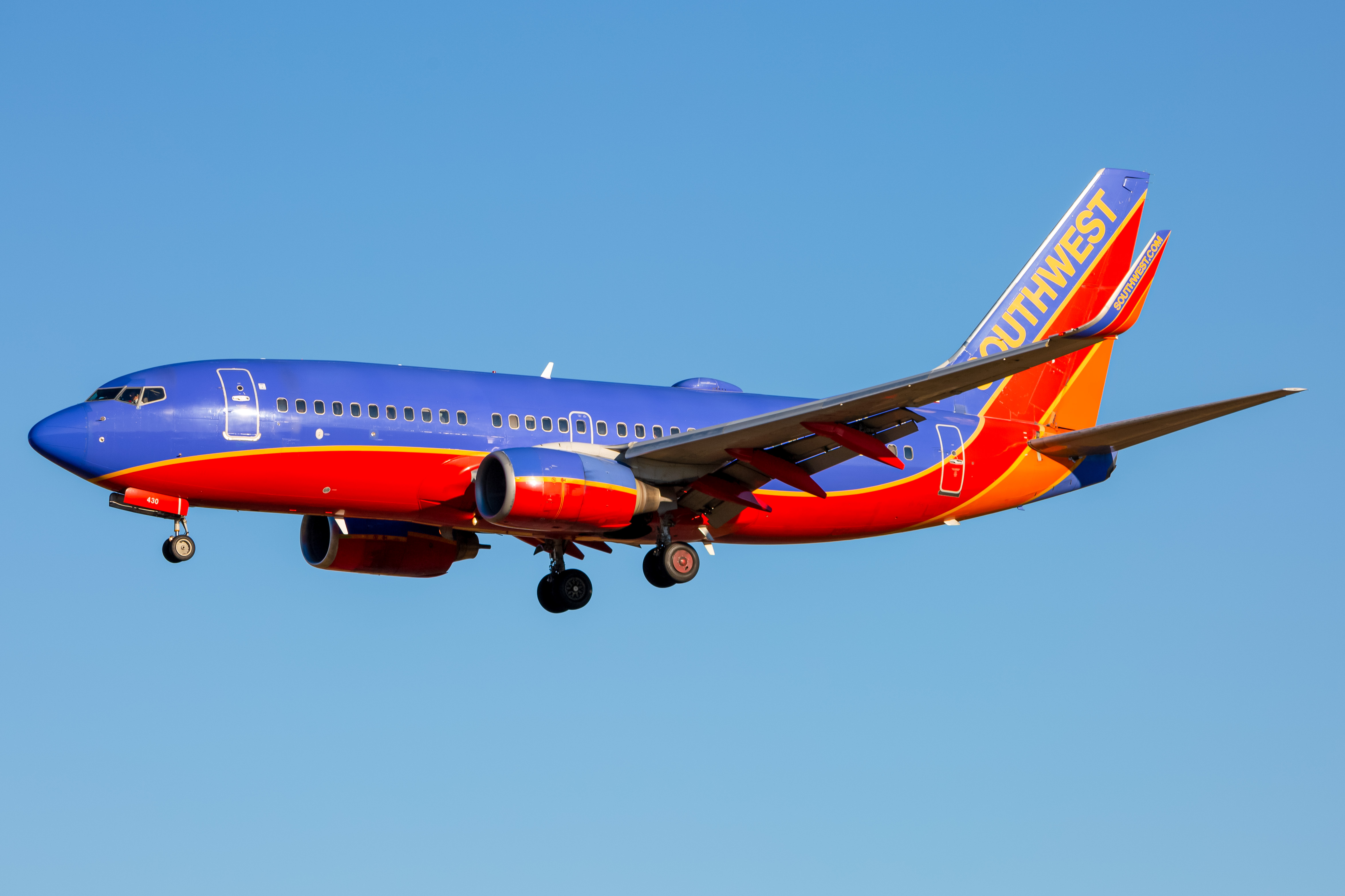 Full size: Southwest Airlines Boeing 737-700 N430WN at Baltimore/Washington International Thurgood Marshall Airport