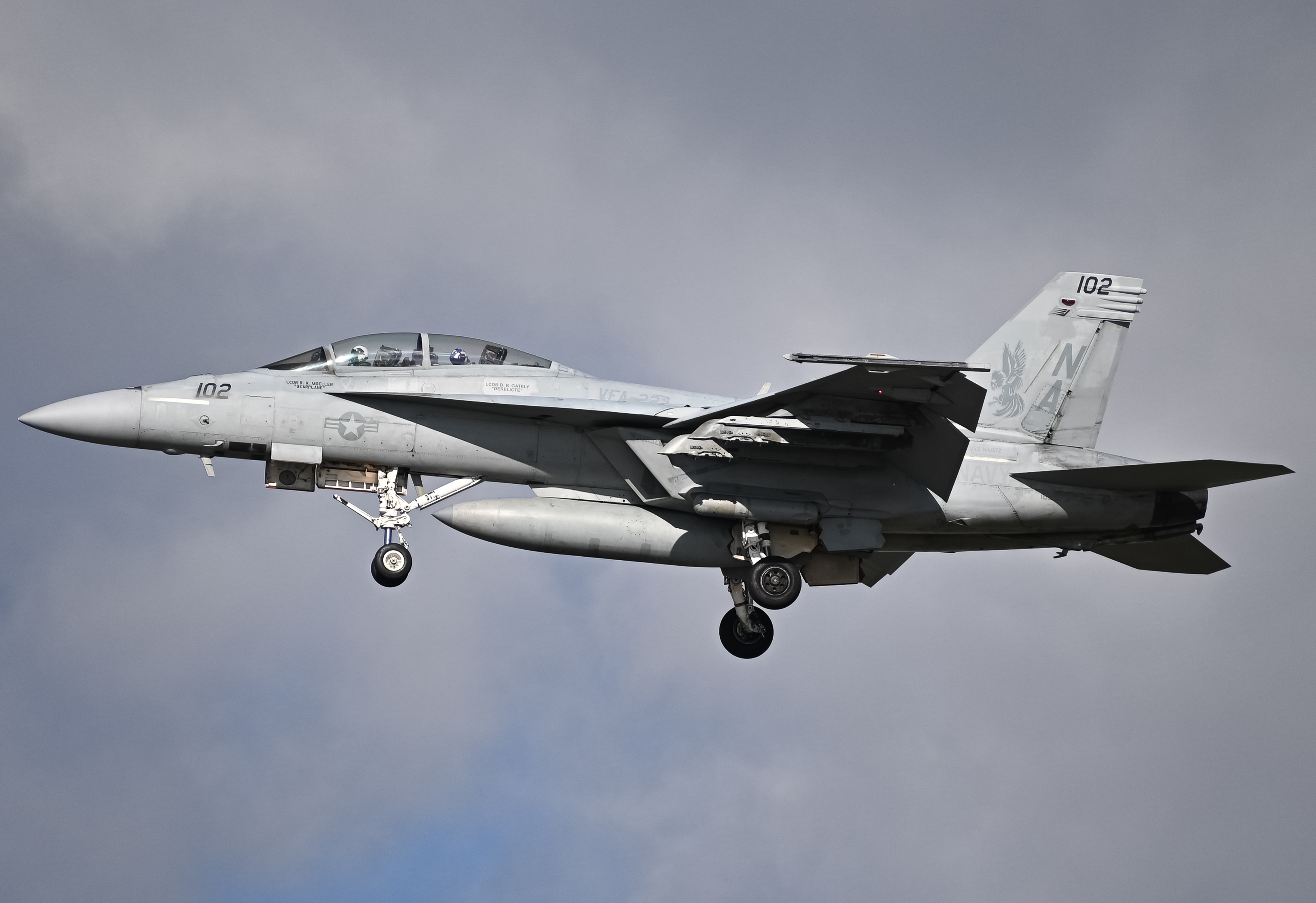 Full size: USN - United States Navy Boeing F/A-18E/F Super Hornet 166973 at North Island NAS