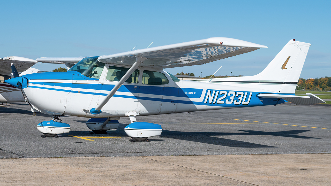 Full size: PRIVATE Cessna 172 N1233U at Frederick Municipal Airport