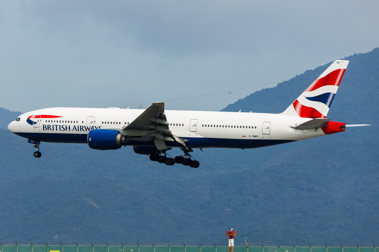 Full size: British Airways Boeing 777-200ER G-YMMO at Hong Kong International Airport