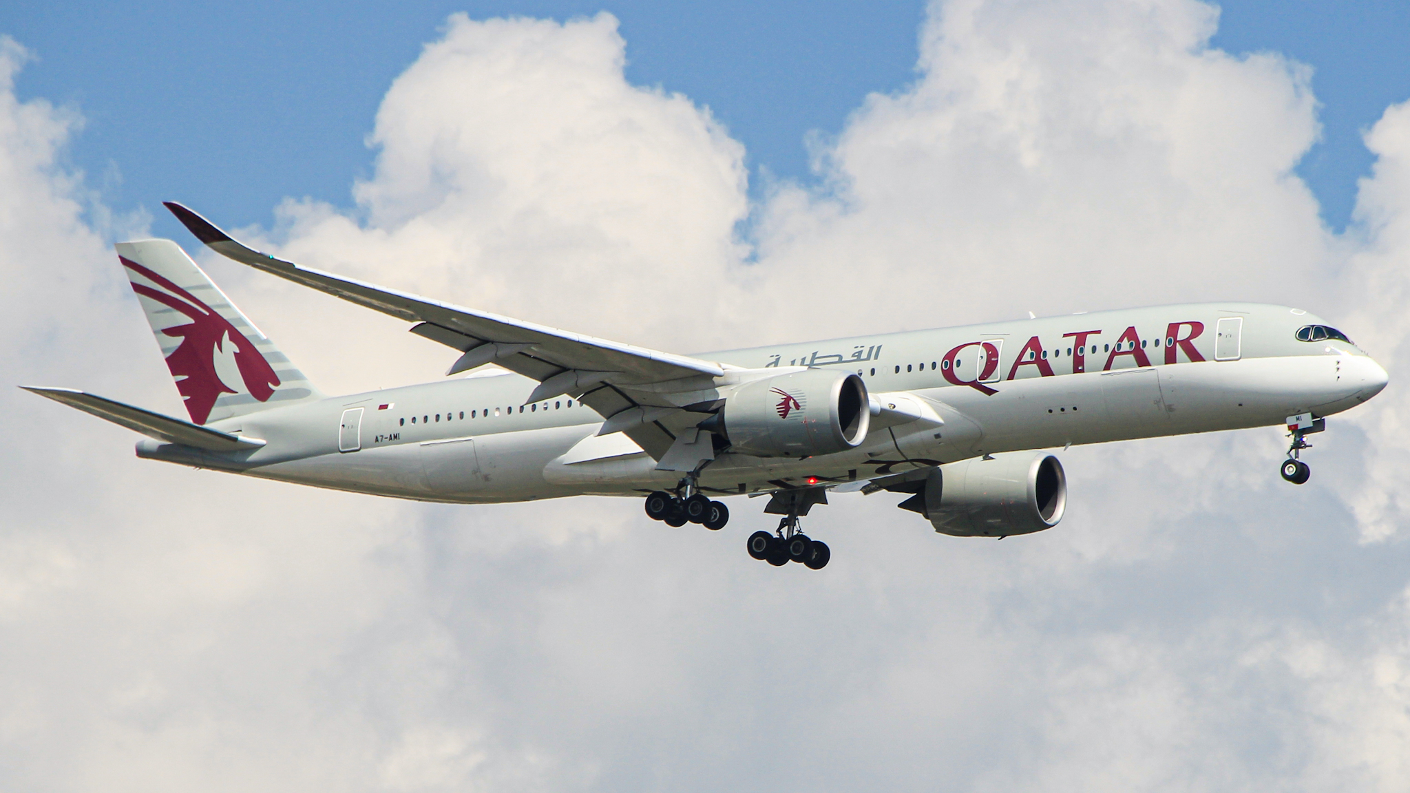Full size: Qatar Airways Airbus A350-900 A7-AMI at Washington Dulles International Airport