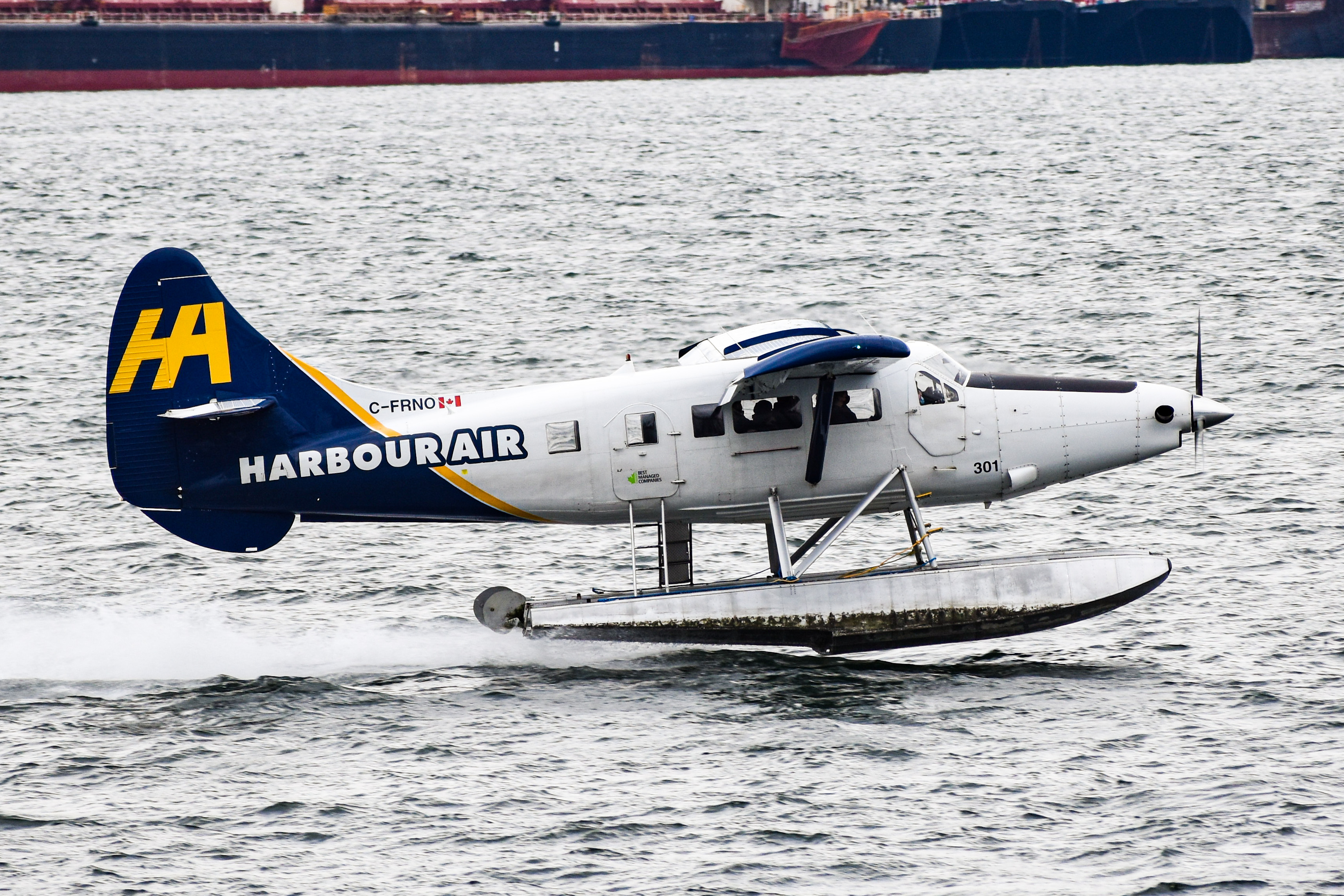 Full size: Harbour Air De Havilland DHC-3 C-FRNO at Vancouver Harbour Water Airport