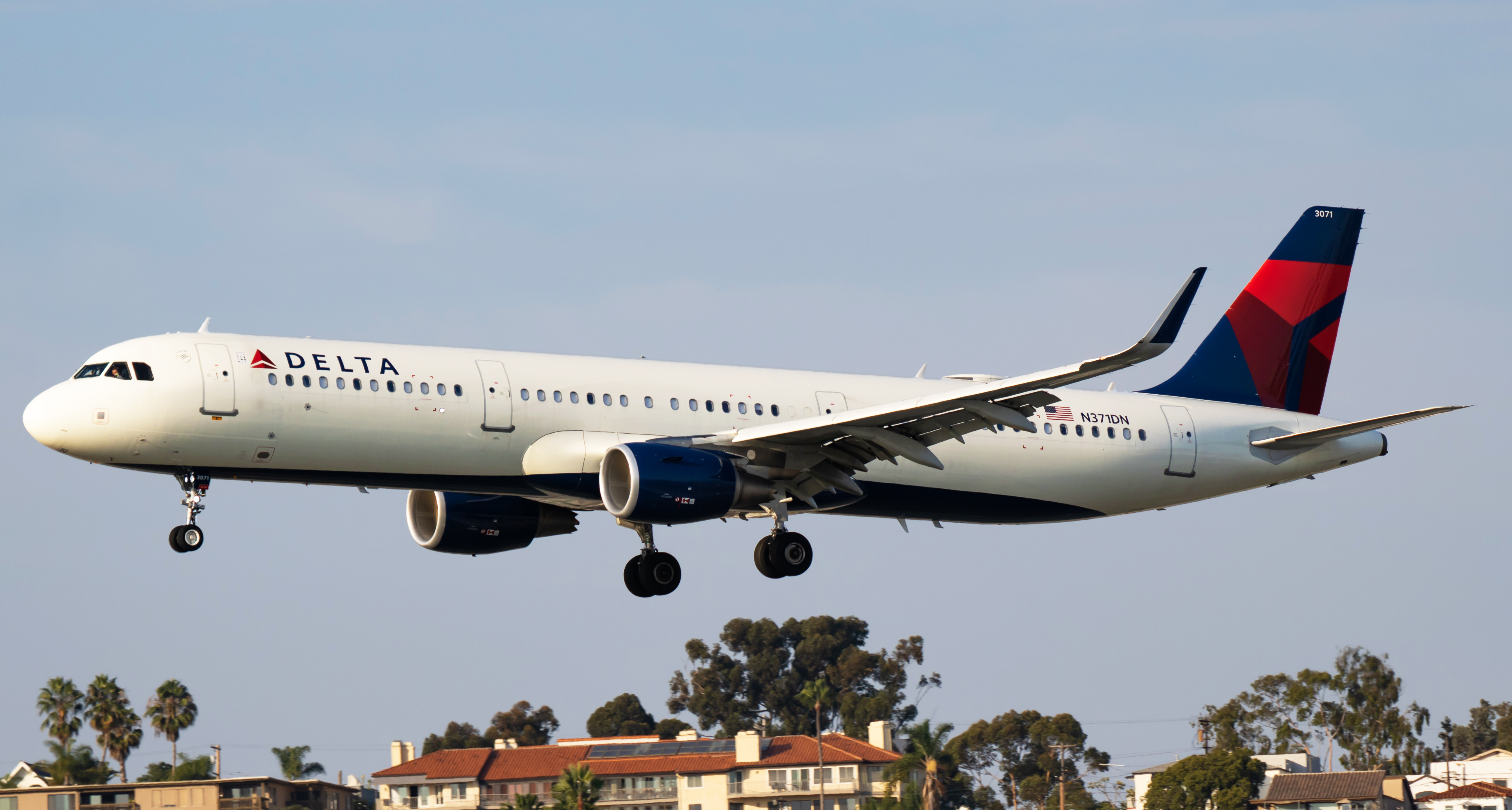 Full size: Delta Airlines Airbus A321-200 N371DN at San Diego International Airport