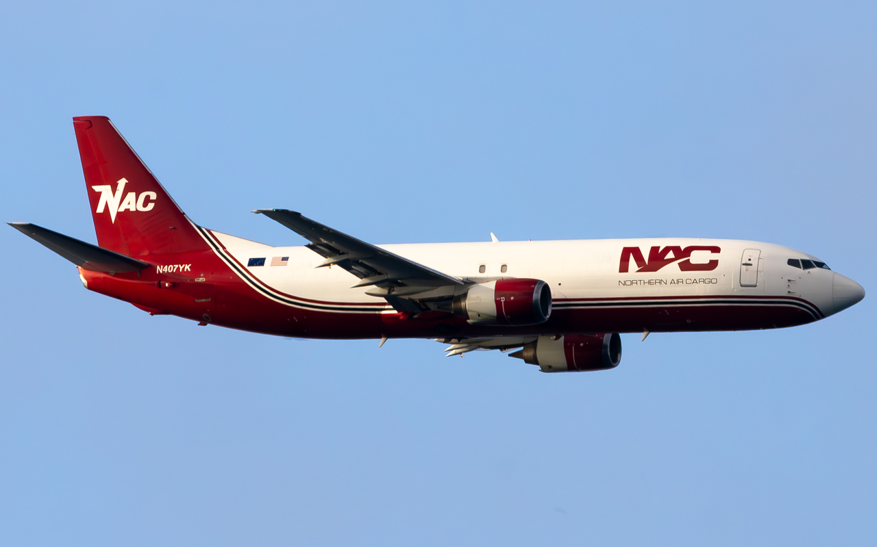 Full size: Northern Air Cargo Boeing 737-400F N407YK at Daniel K Inouye International Airport