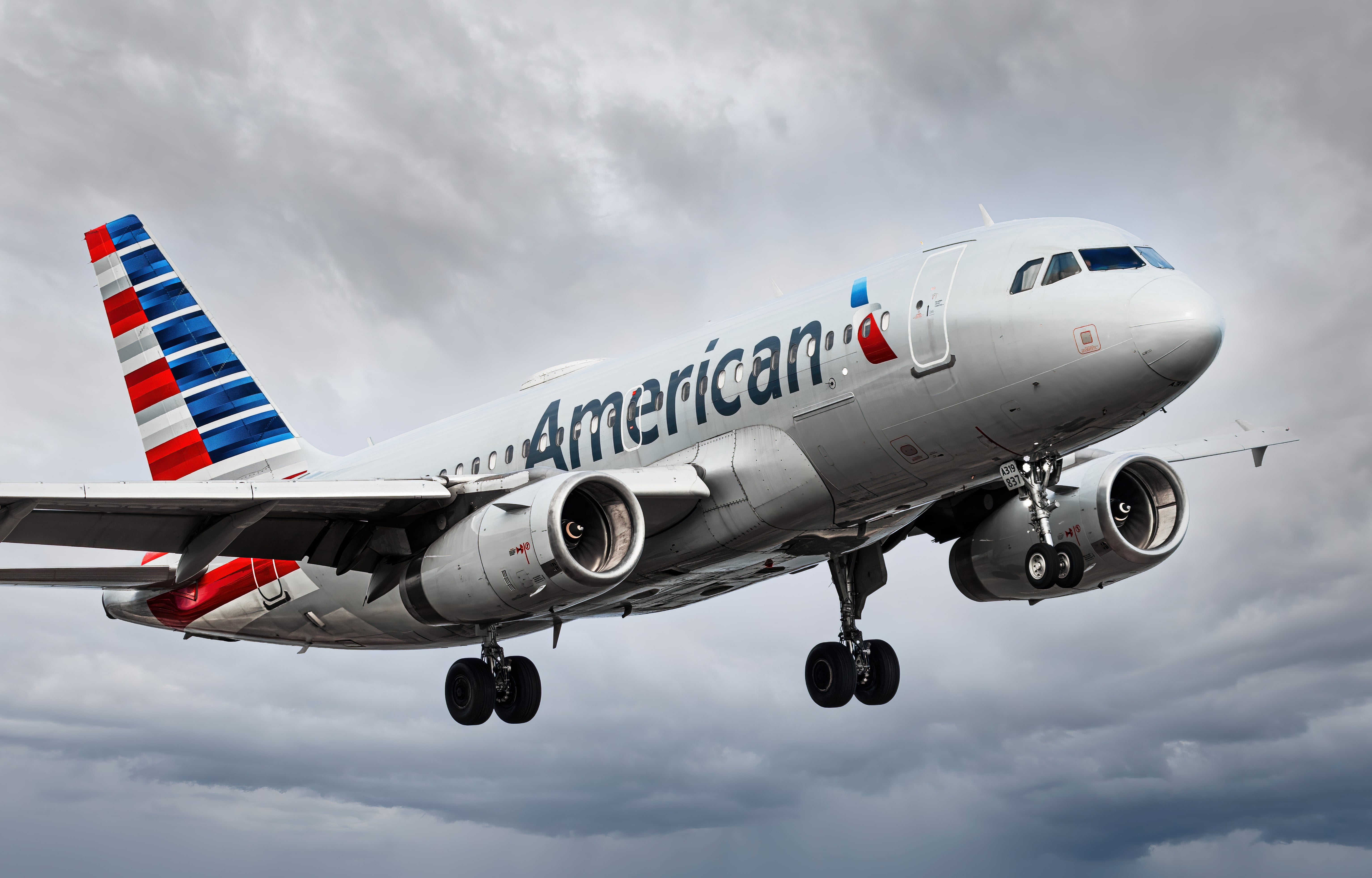 Full size: American Airlines Airbus A319 N821AW at Ronald Reagan National Airport