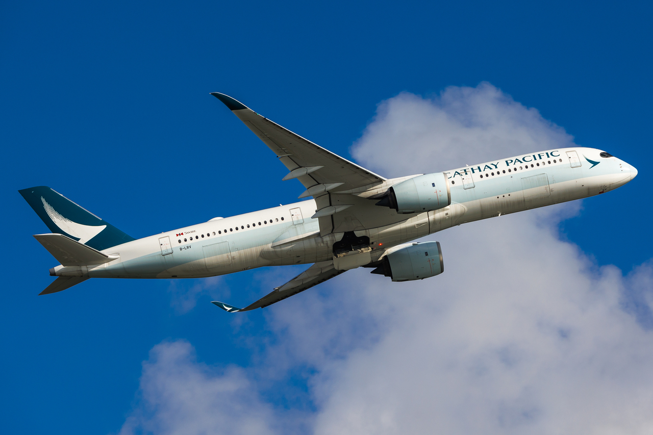 Full size: Cathay Pacific Airbus A350-900 B-LRV at Hong Kong International Airport
