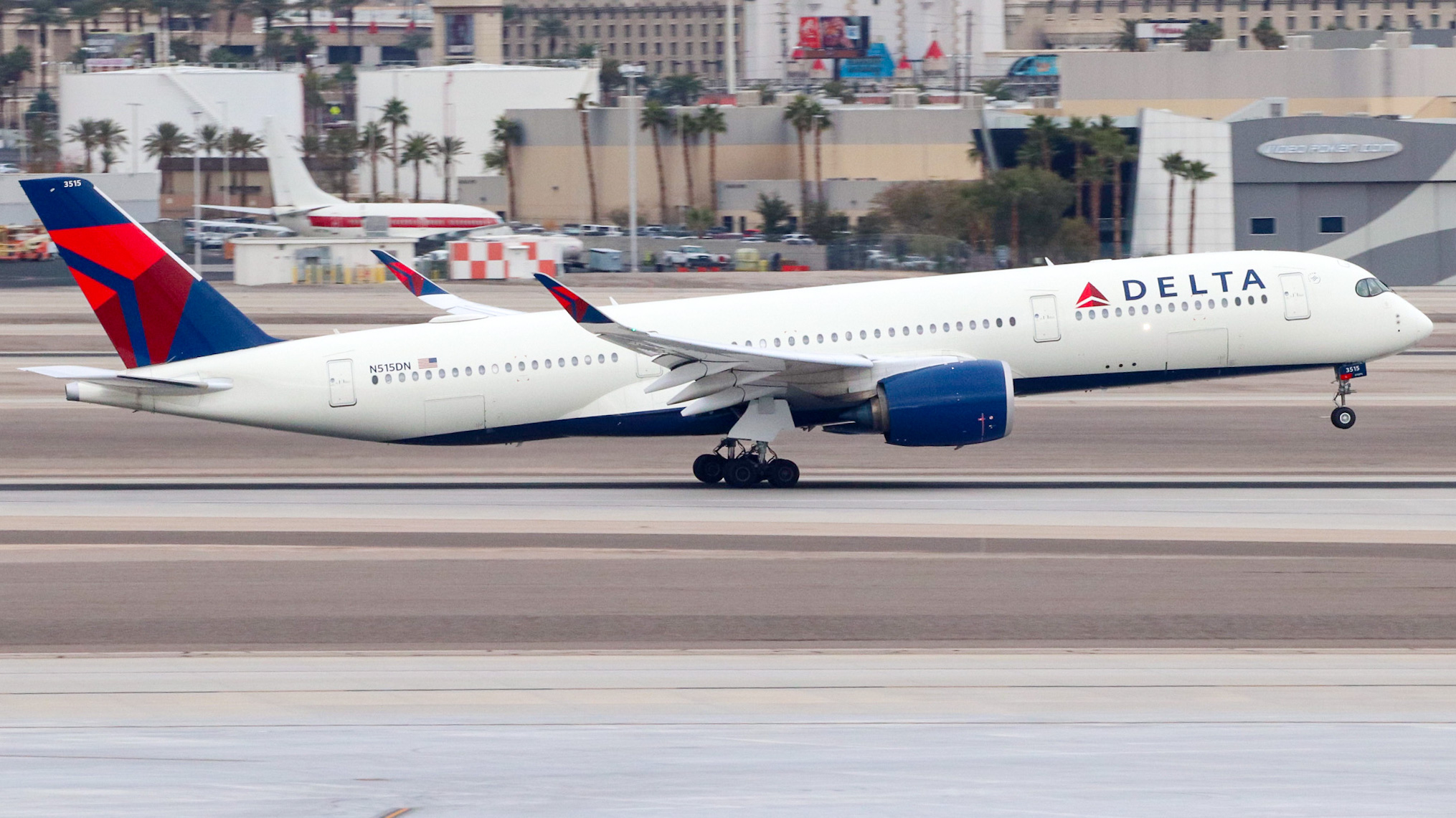 Full size: Delta Airlines Airbus A350-900 N515DN at Harry Reid International Airport