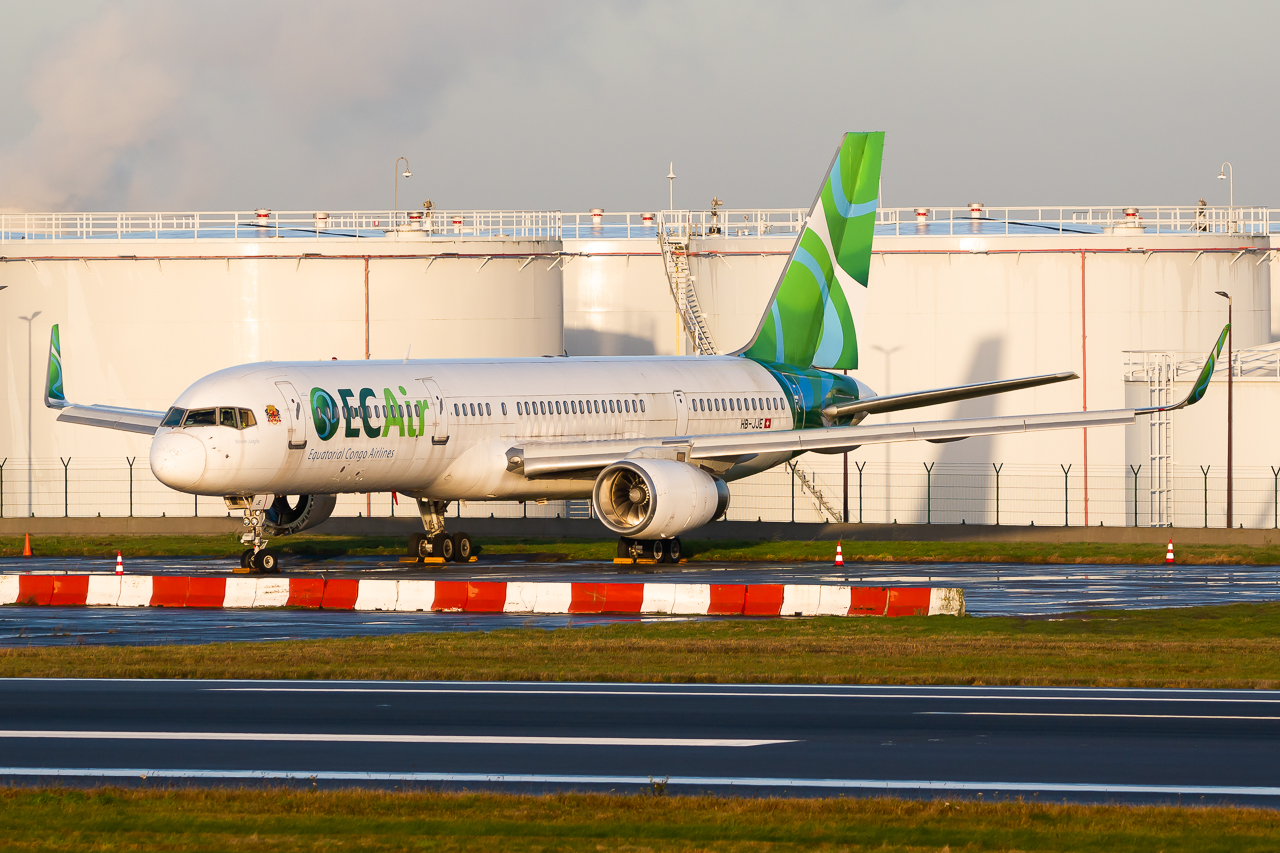 Full size: ECAir Equatorial Congo Airilines Boeing 757-200 HB-JJE at Brussels Airport