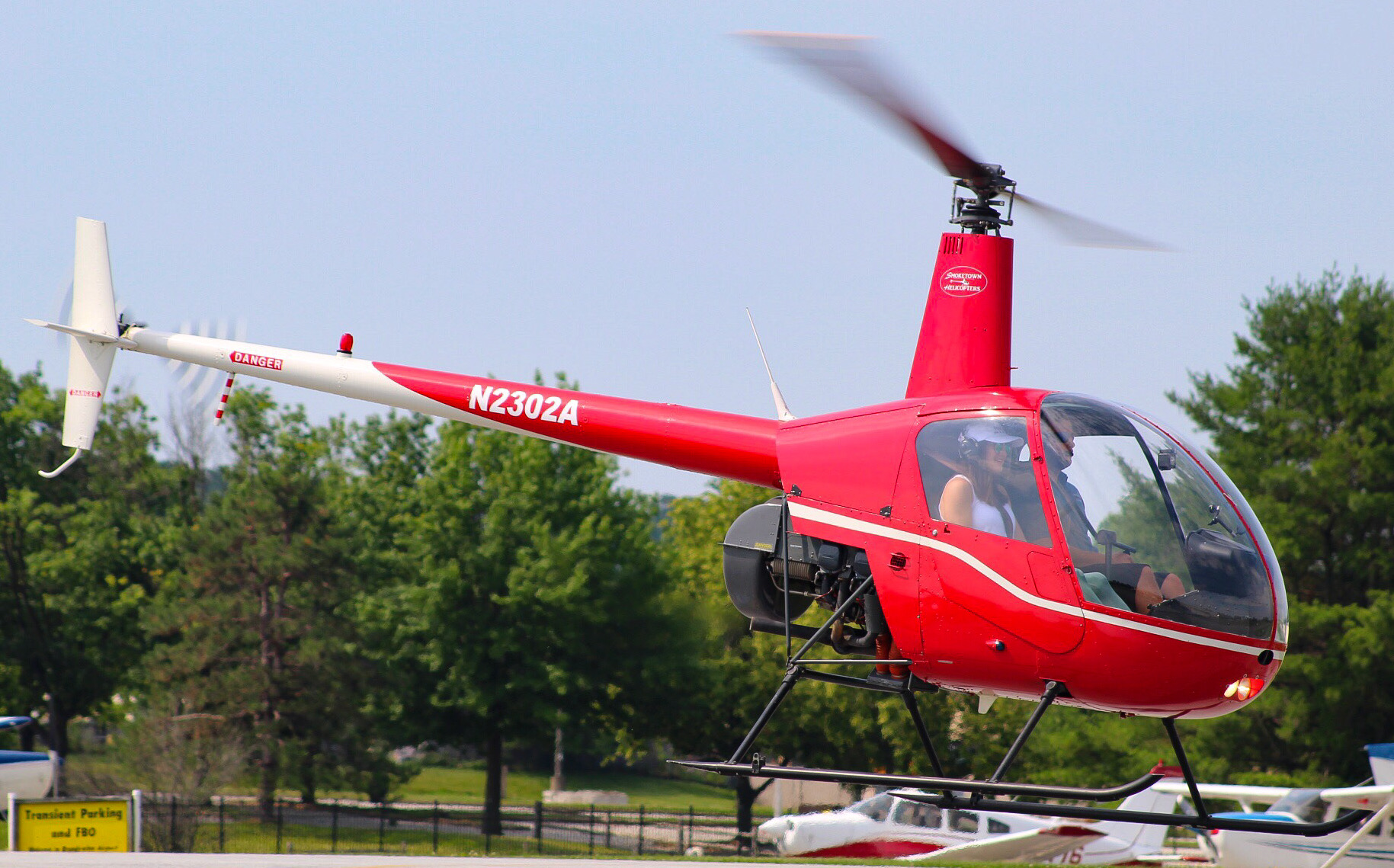 Full size: PRIVATE Robinson R-22 N2302A at Brandywine Regional Airport