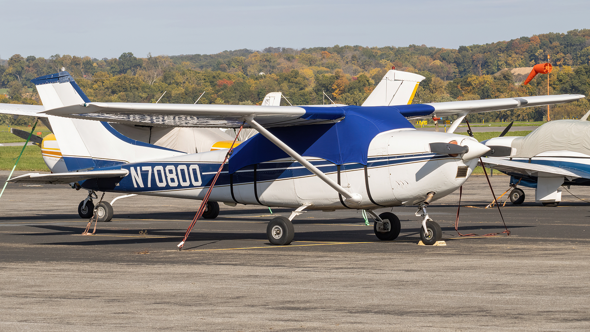 Full size: PRIVATE Cessna 182 Skylane N70800 at Frederick Municipal Airport