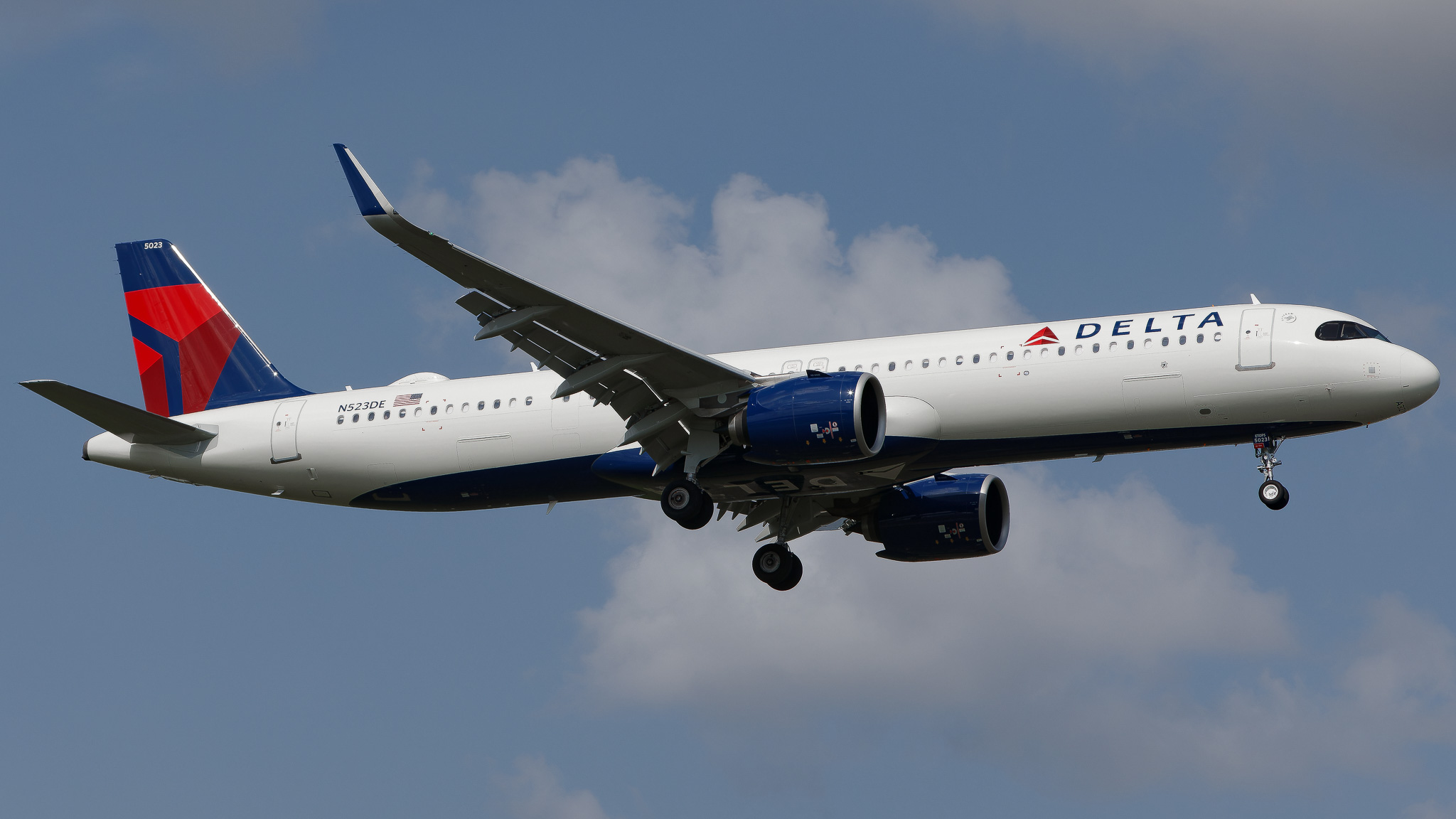 Full size: Delta Airlines Airbus A321NEO N523DE at Tampa International Airport
