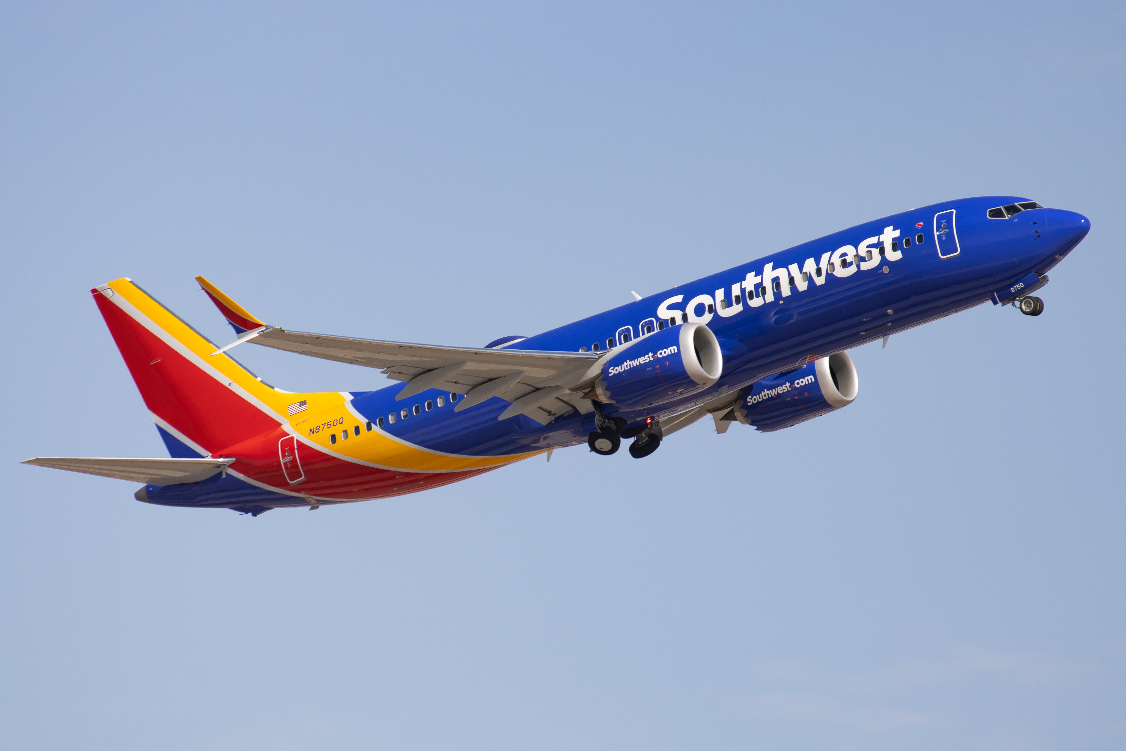 Full size: Southwest Airlines Boeing 737 MAX 8 N8750Q at Phoenix Sky Harbor International Airport