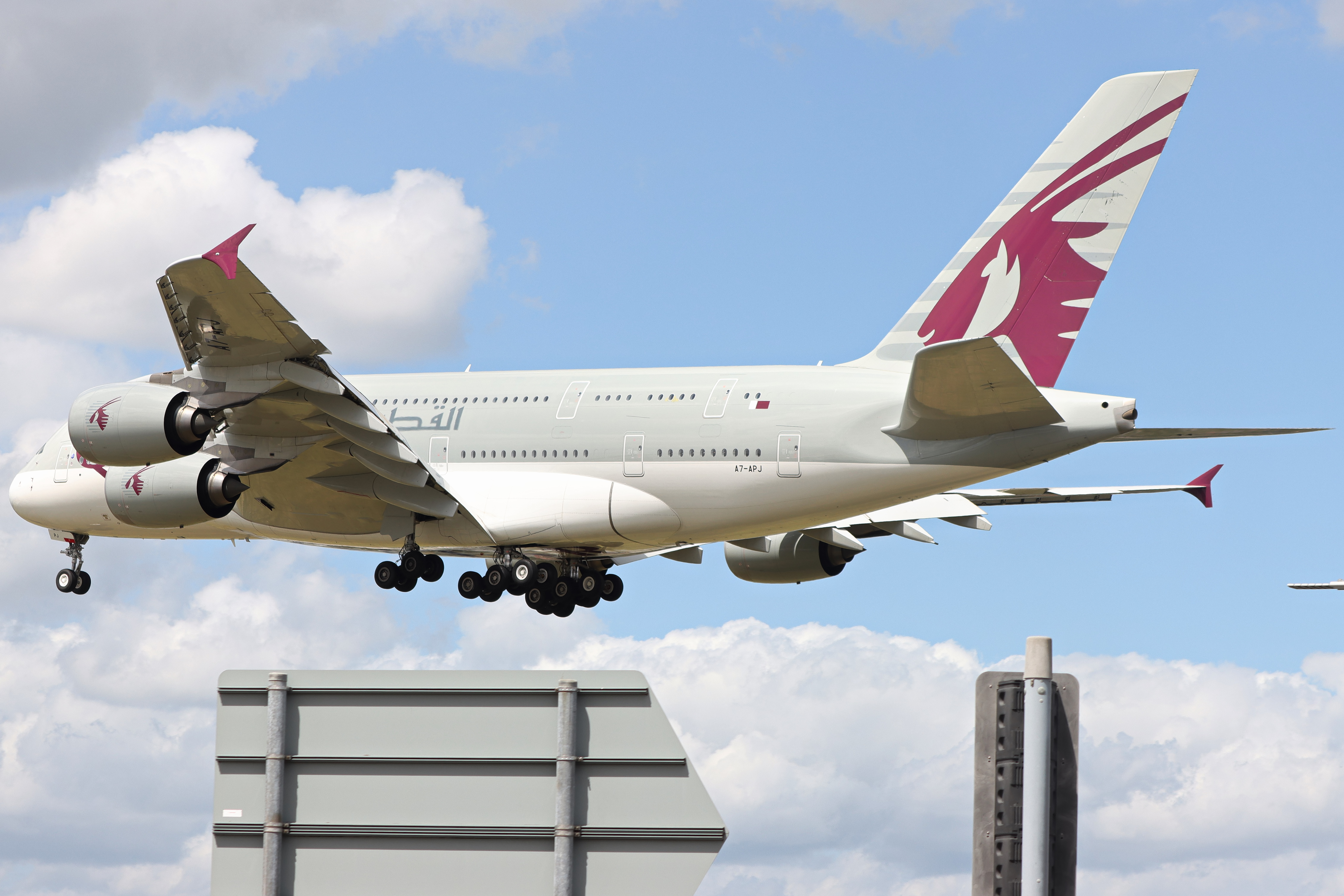 Full size: Qatar Airways Airbus A380-800 A7-APJ at London Heathrow International Airport