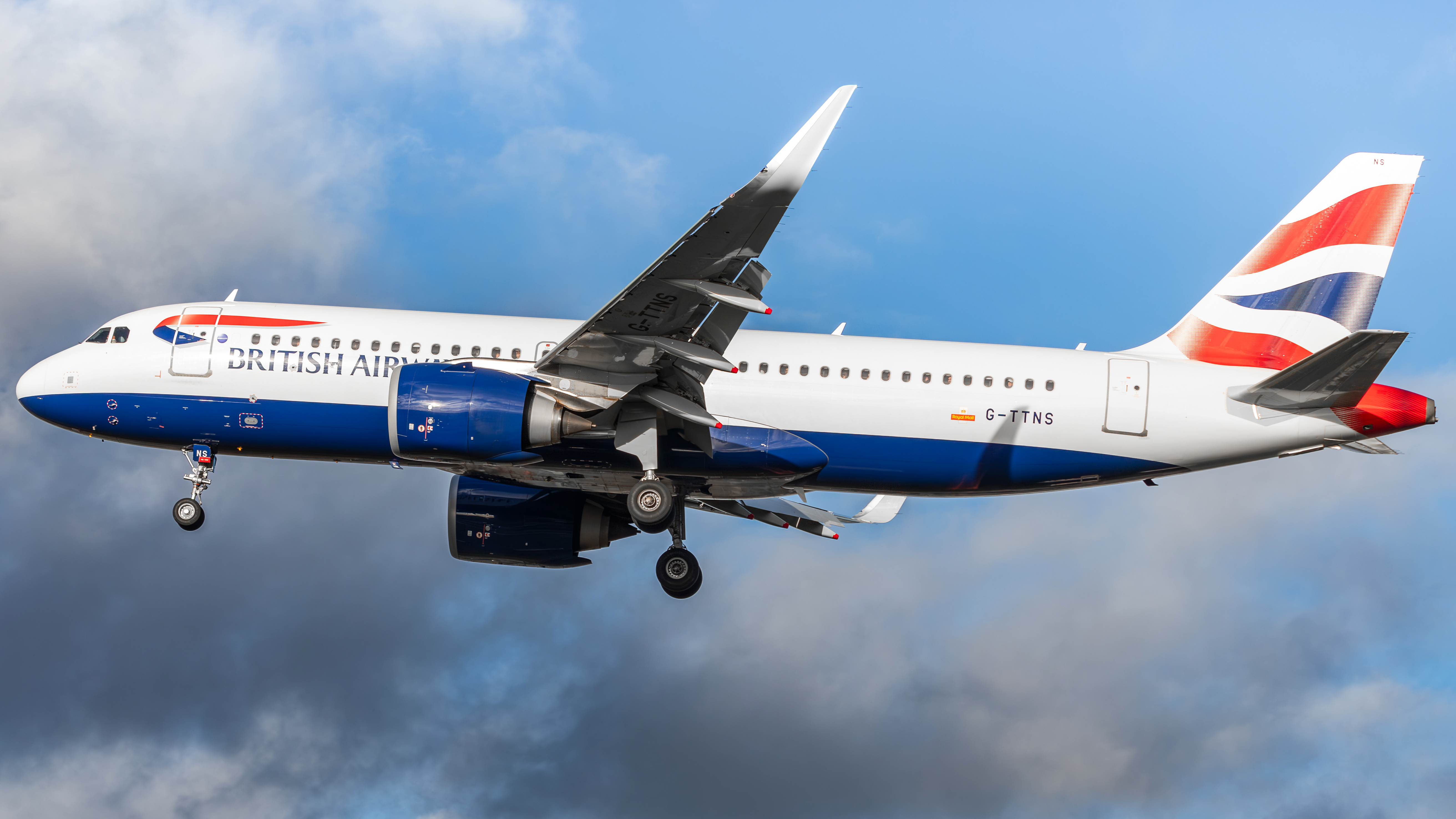 Full size: British Airways Airbus A320NEO G-TTNS at London Heathrow International Airport