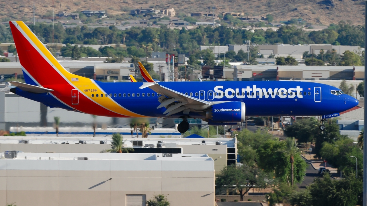 Full size: Southwest Airlines Boeing 737 MAX 8 N8726H at Phoenix Sky Harbor International Airport