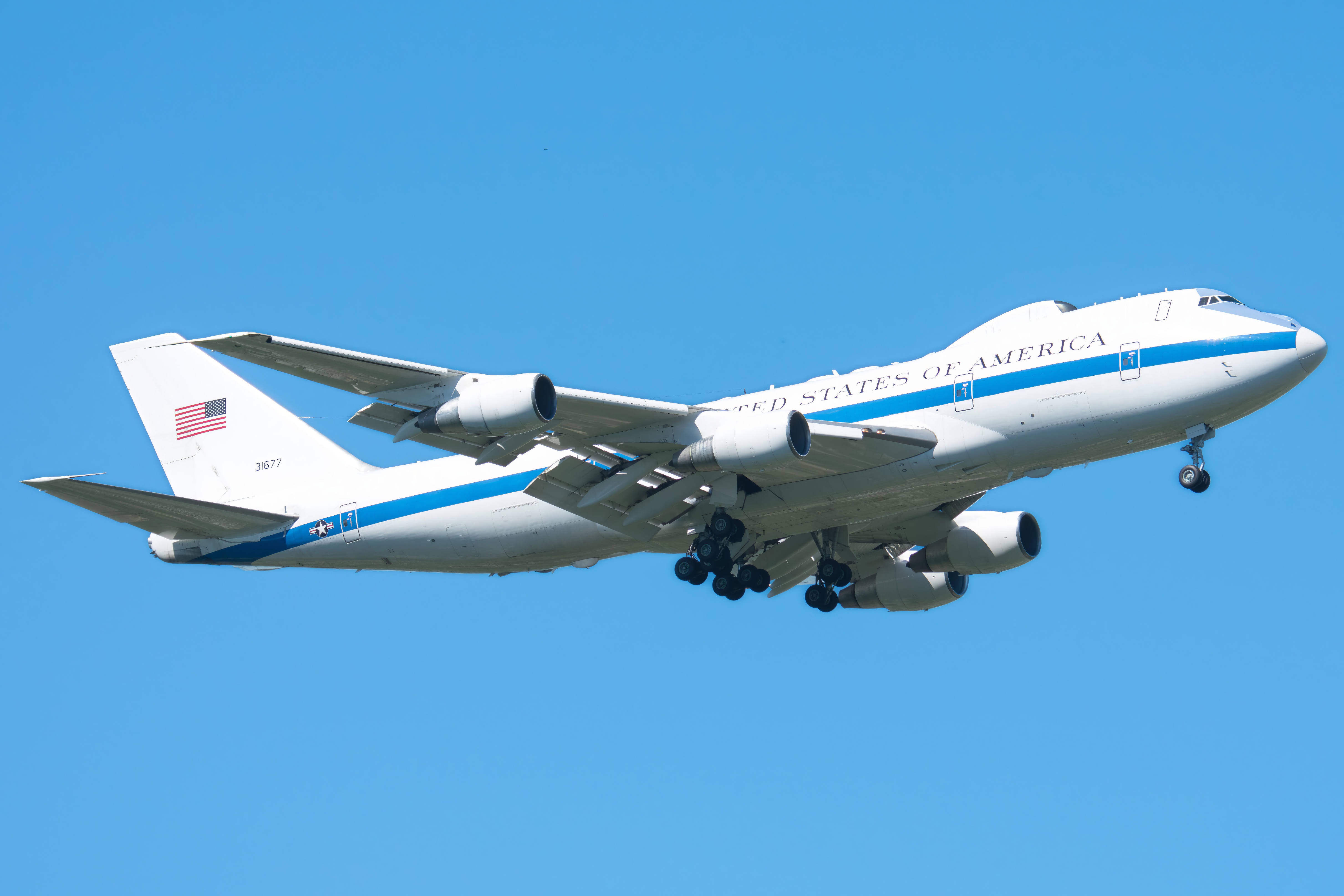 Full size: USAF - United States Air Force Boeing E-4B Nightwatch 73-1677 at Joint Base Andrews
