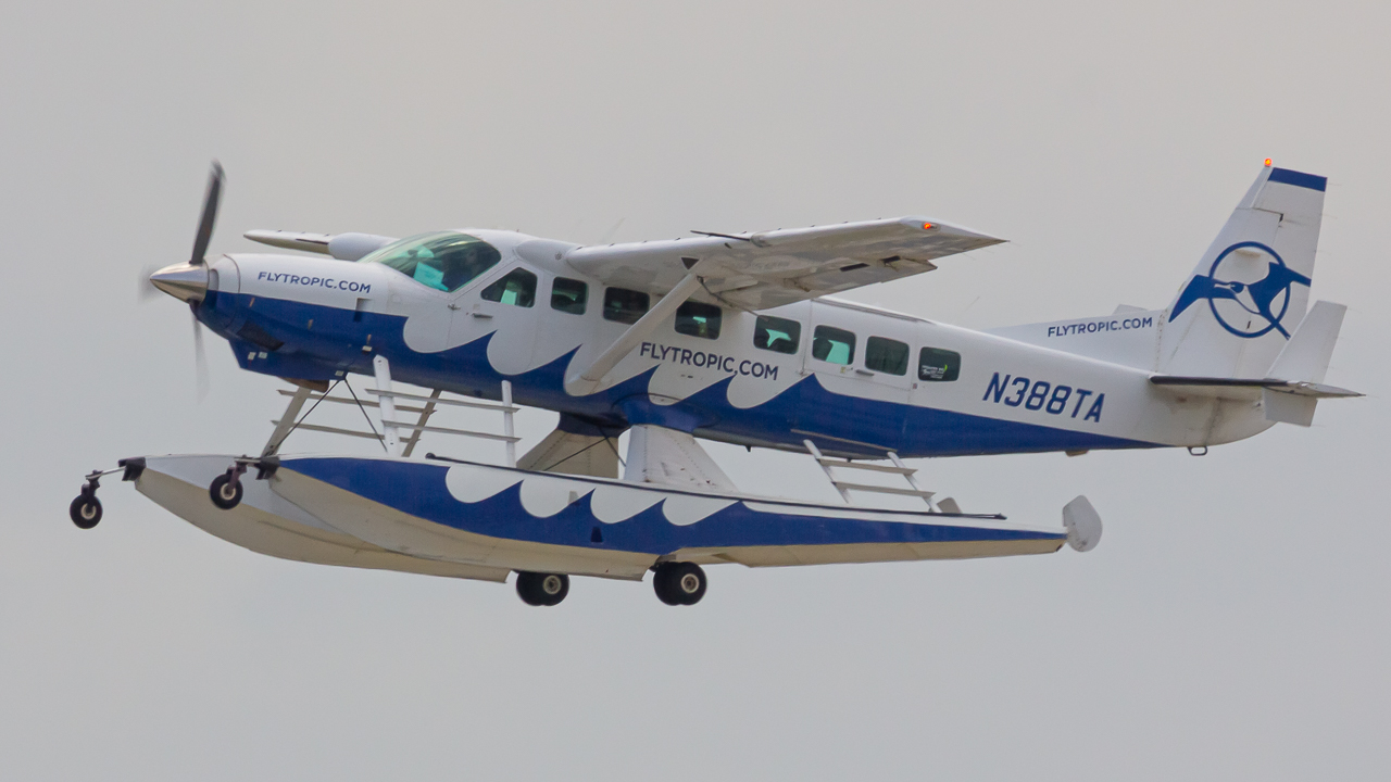 Full size: PRIVATE Cessna 208 Grand Caravan N388TA at Fort Lauderdale/Hollywood International Airport