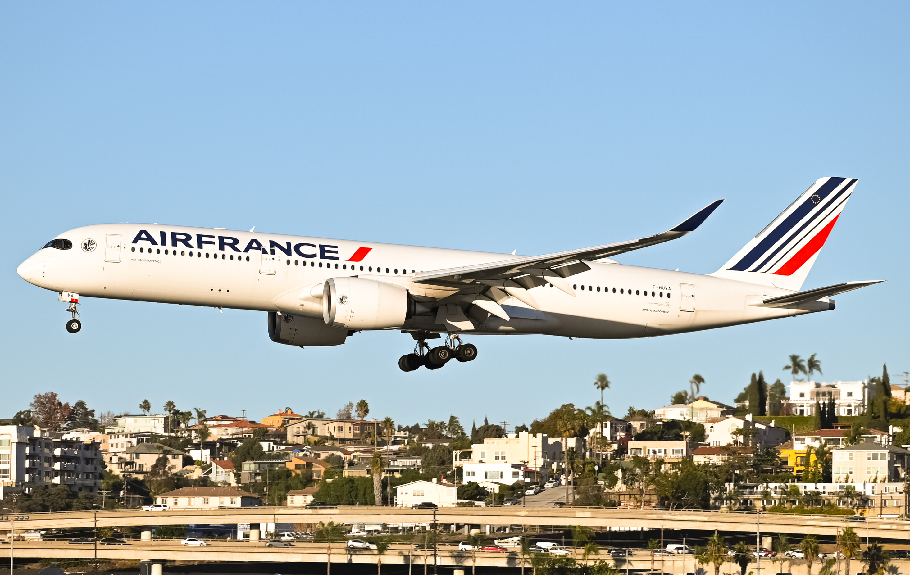 Full size: Air France Airbus A350-900 F-HUVA at San Diego International Airport