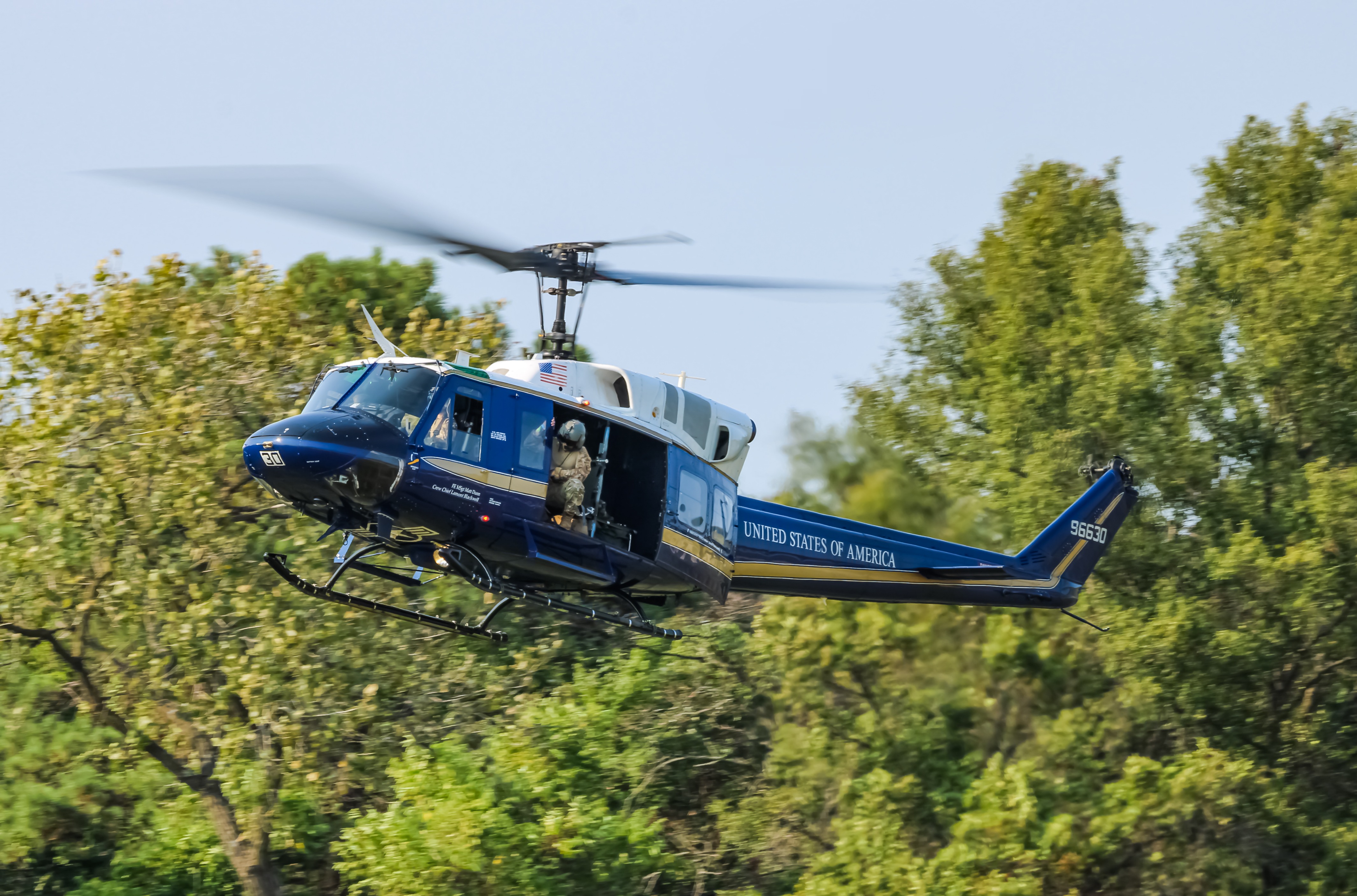 Full size: USAF - United States Air Force Bell UH-1 Huey/Iroquois  69-6630 at Joint Base Andrews
