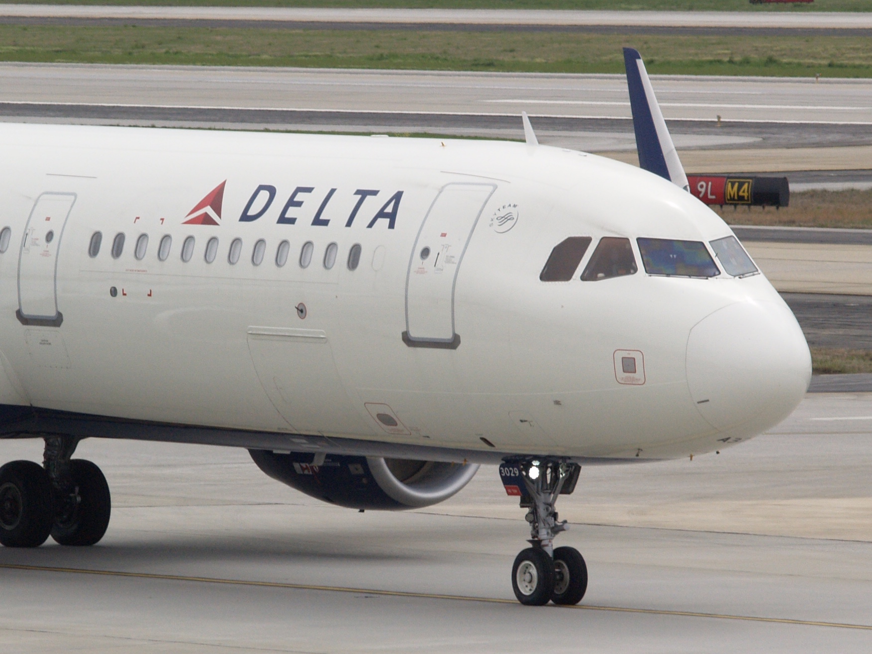 Full size: Delta Airlines Airbus A321-200 N338DN at Hartsfield-Jackson Atlanta International Airport