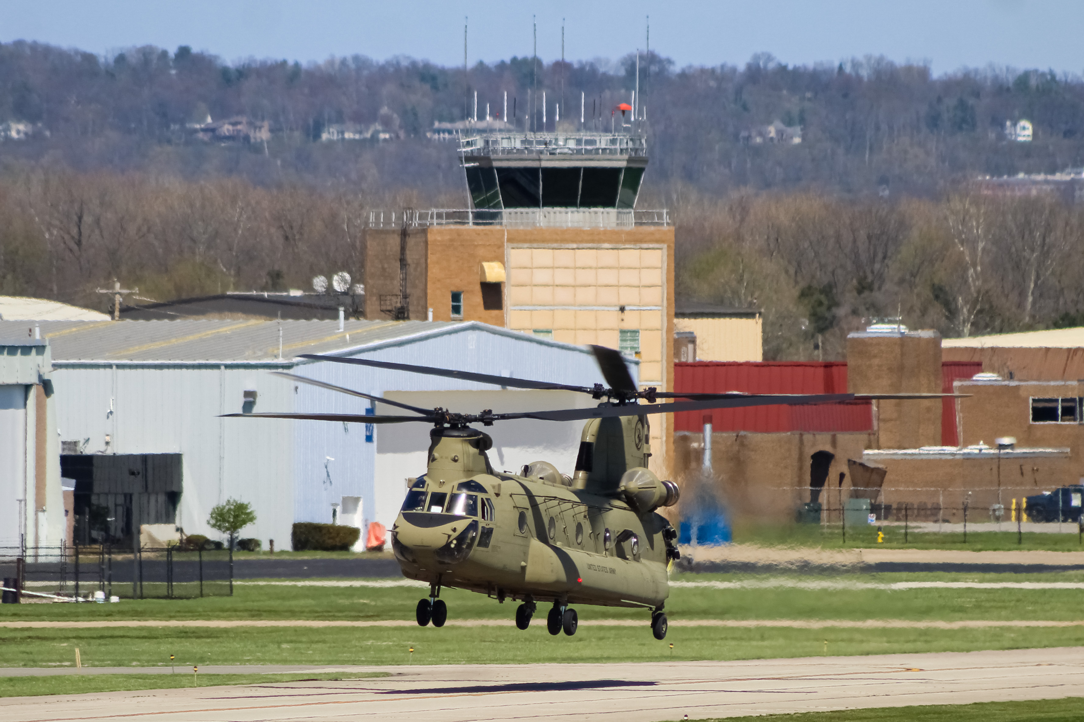 Full size: Airport Photo KLUK at Cincinnati Municipal Airport/Lunken Field