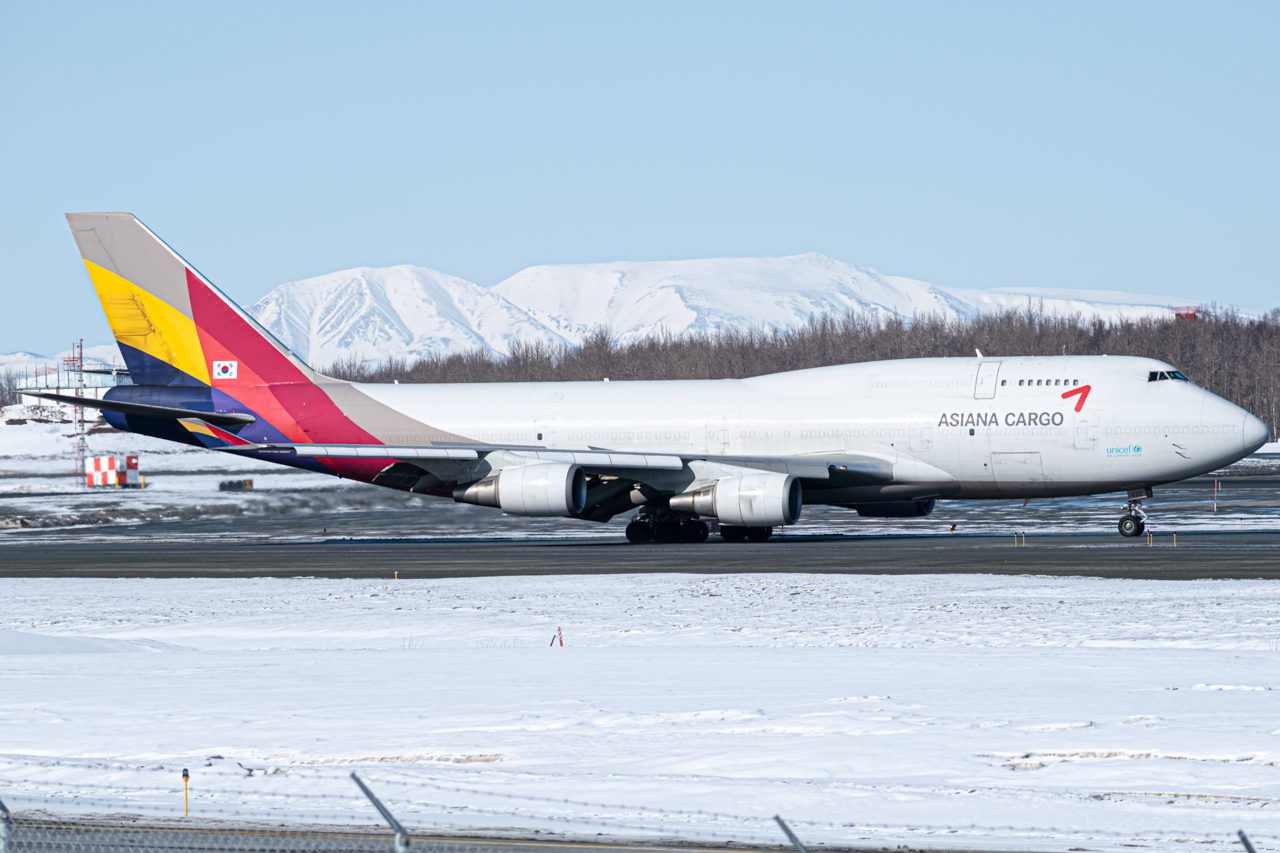 Full size: Asiana Airlines Cargo Boeing 747-400F HL7620 at Anchorage Ted Stevens International Airport