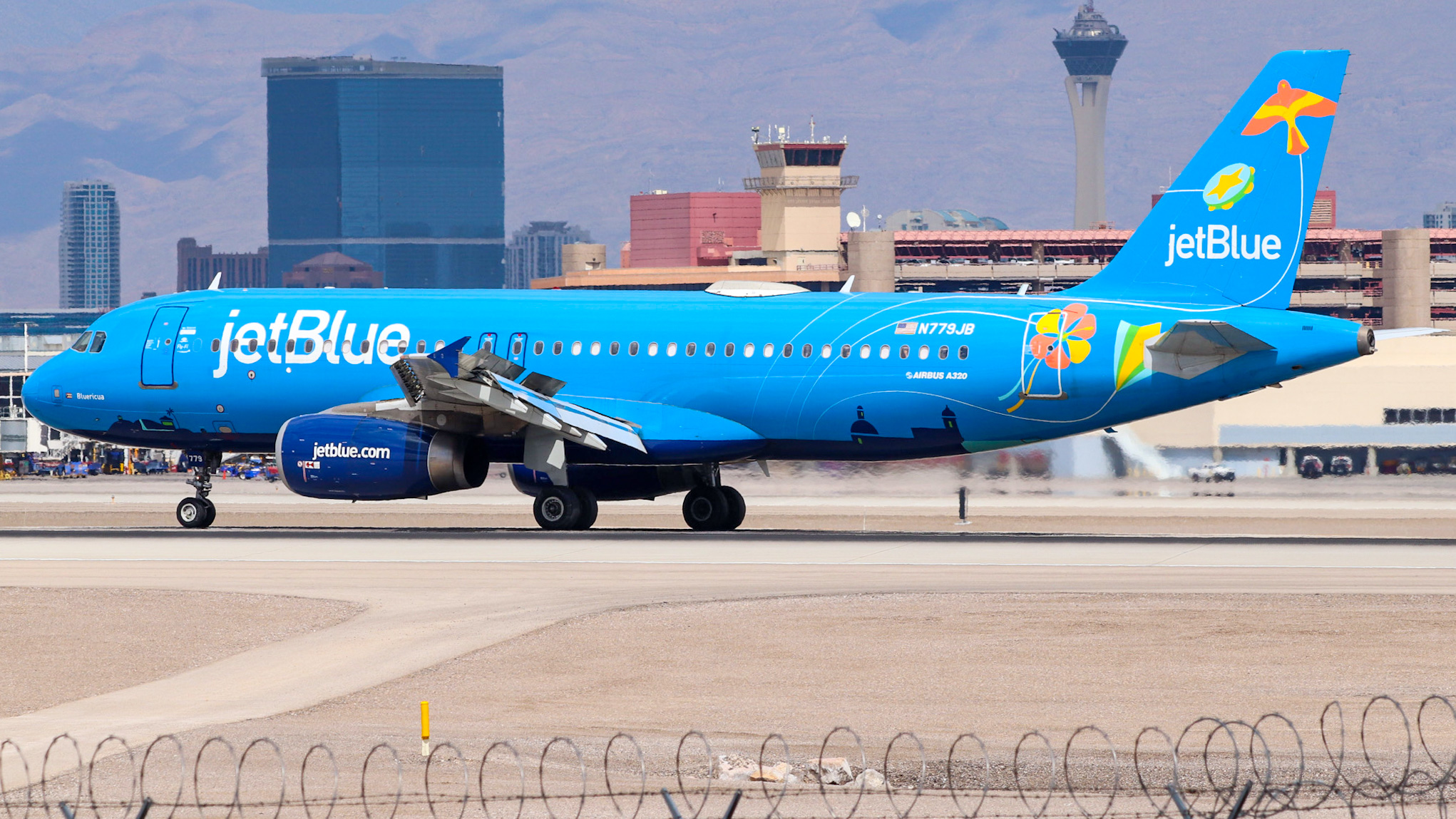 Full size: JetBlue Airways Airbus A320 N779JB at Harry Reid International Airport