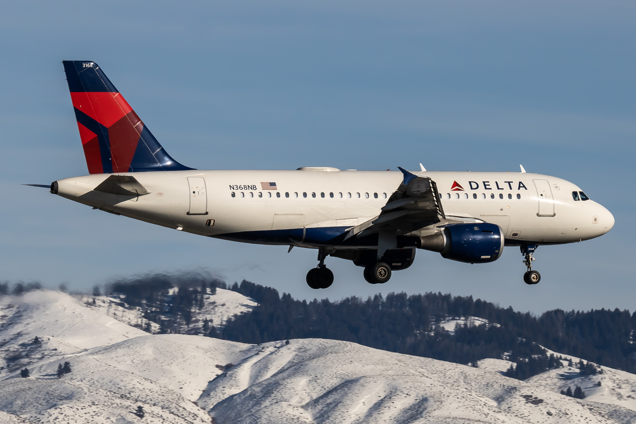 Full size: Delta Airlines Airbus A319 N368NB at Boise Air Terminal/Gowen Field