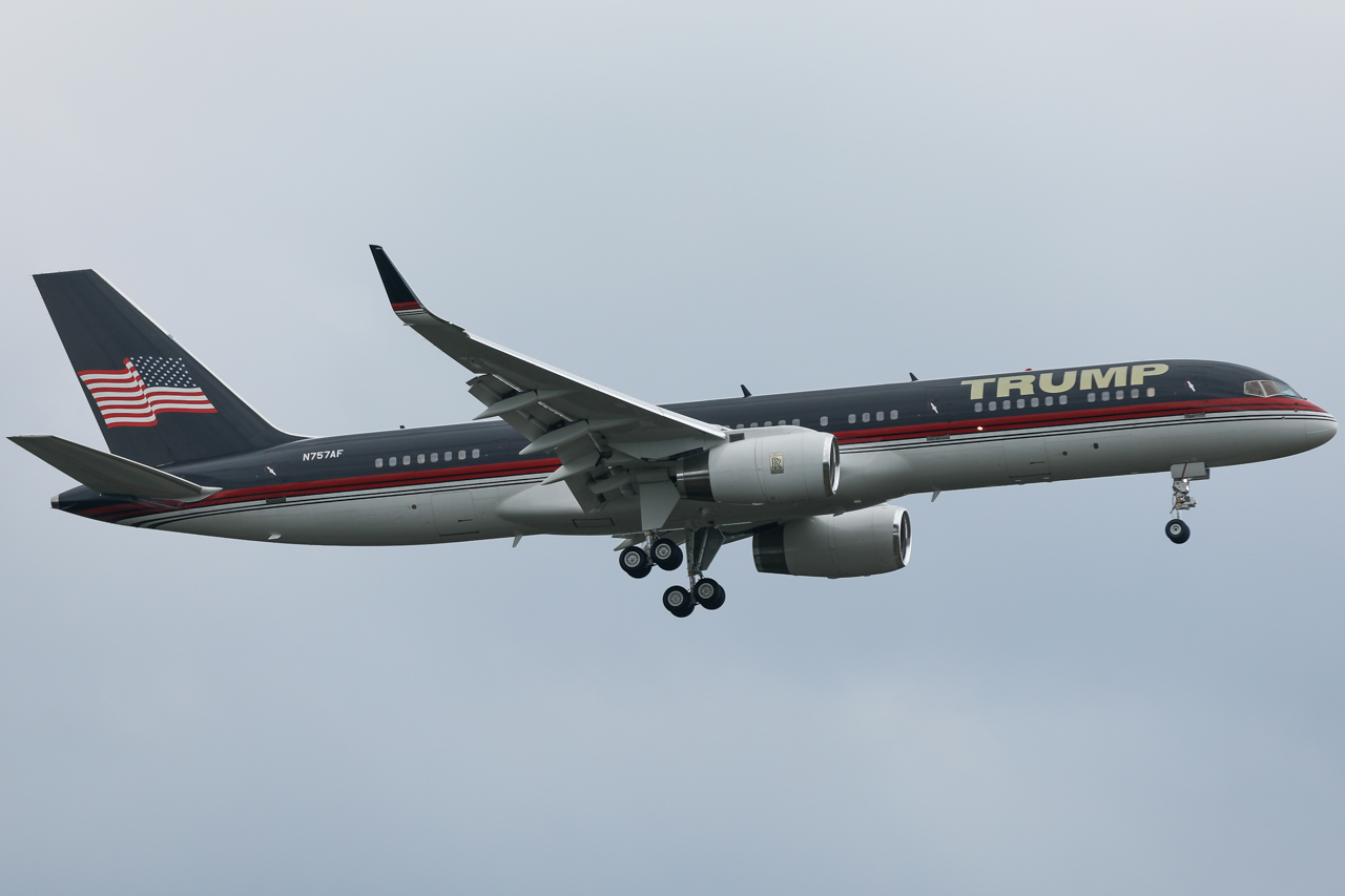 Full size: PRIVATE Boeing 757-200 N757AF at Avoca Wilkes-Barre/Scranton International Airport