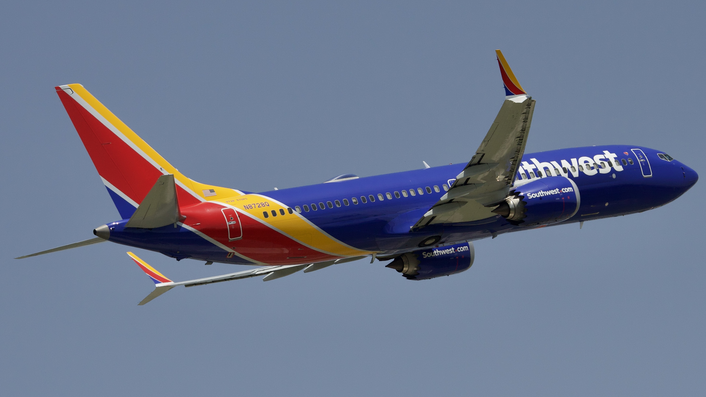 Full size: Southwest Airlines Boeing 737 MAX 8 N8728Q at Houston-George Bush Intercontinental Airport