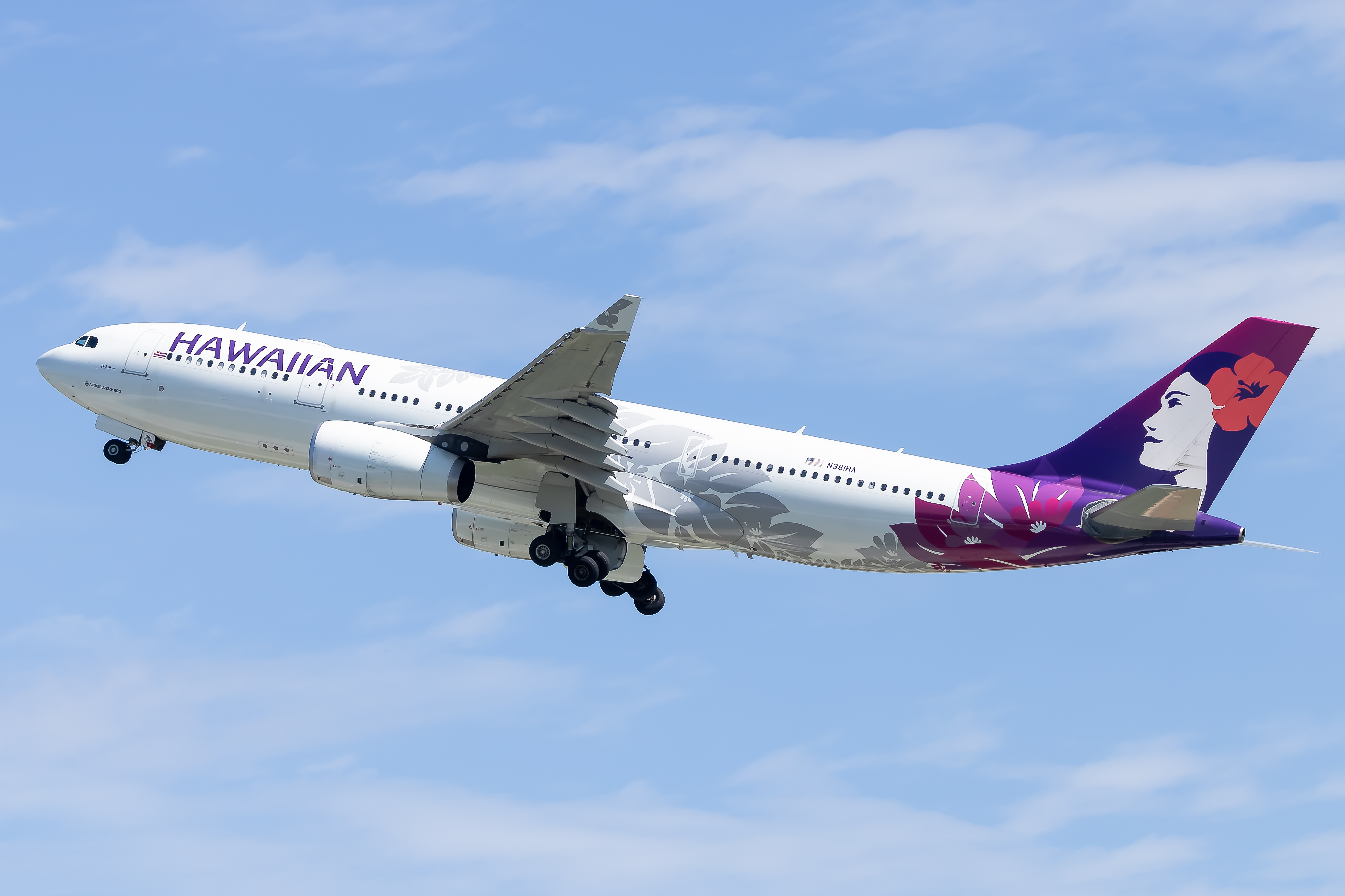 Full size: Hawaiian Airlines Airbus A330-200 N381HA at Baltimore/Washington International Thurgood Marshall Airport