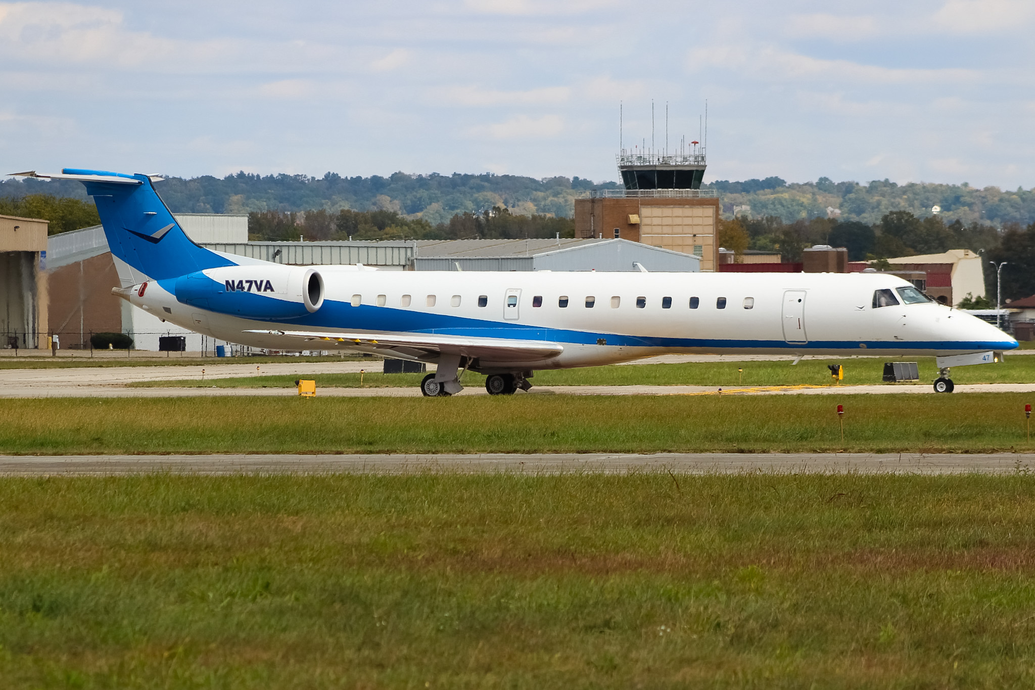 Full size: Victory Air Embraer ERJ145 N47VA at Cincinnati Municipal Airport/Lunken Field