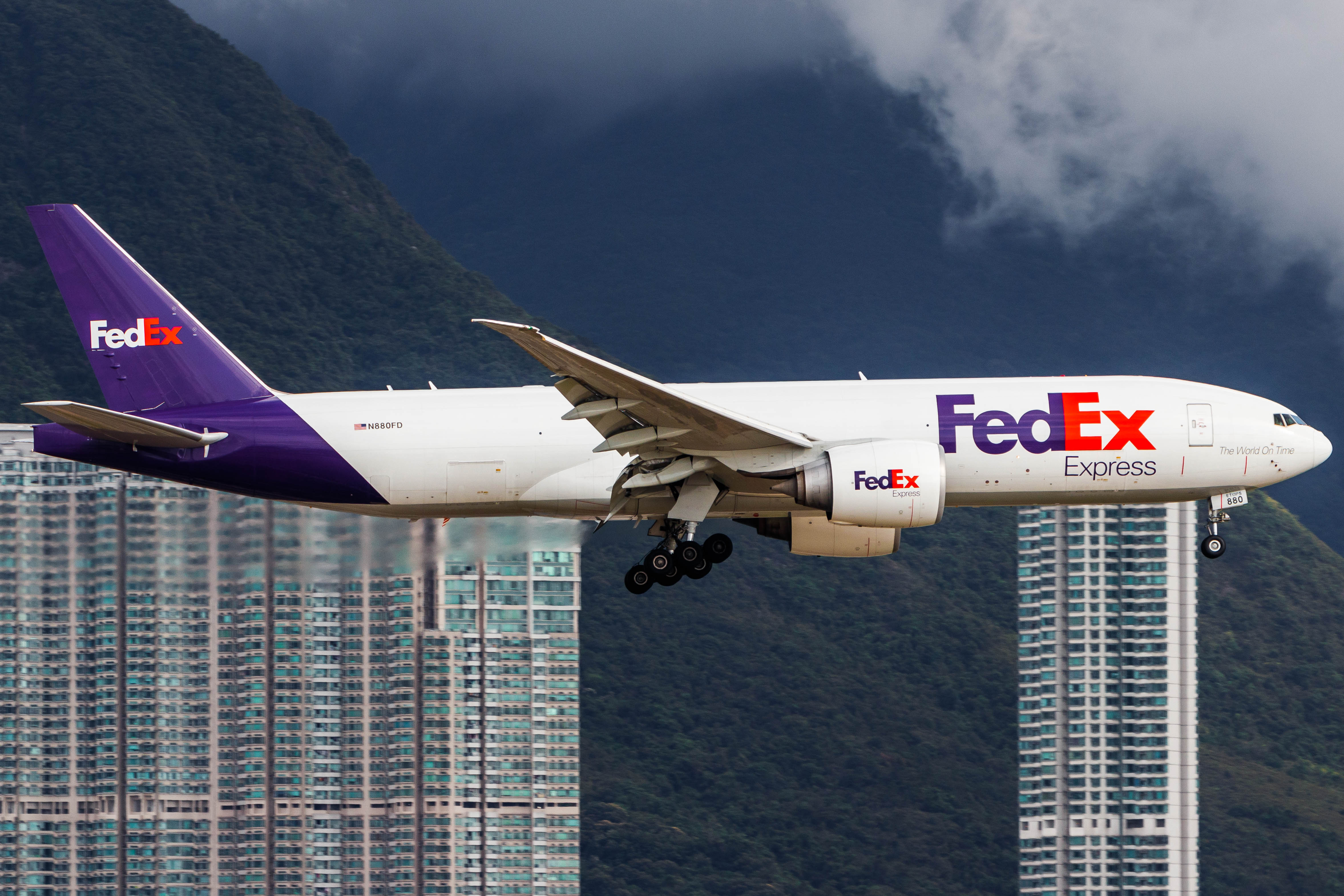 Full size: FedEx Boeing 777-200F N880FD at Hong Kong International Airport