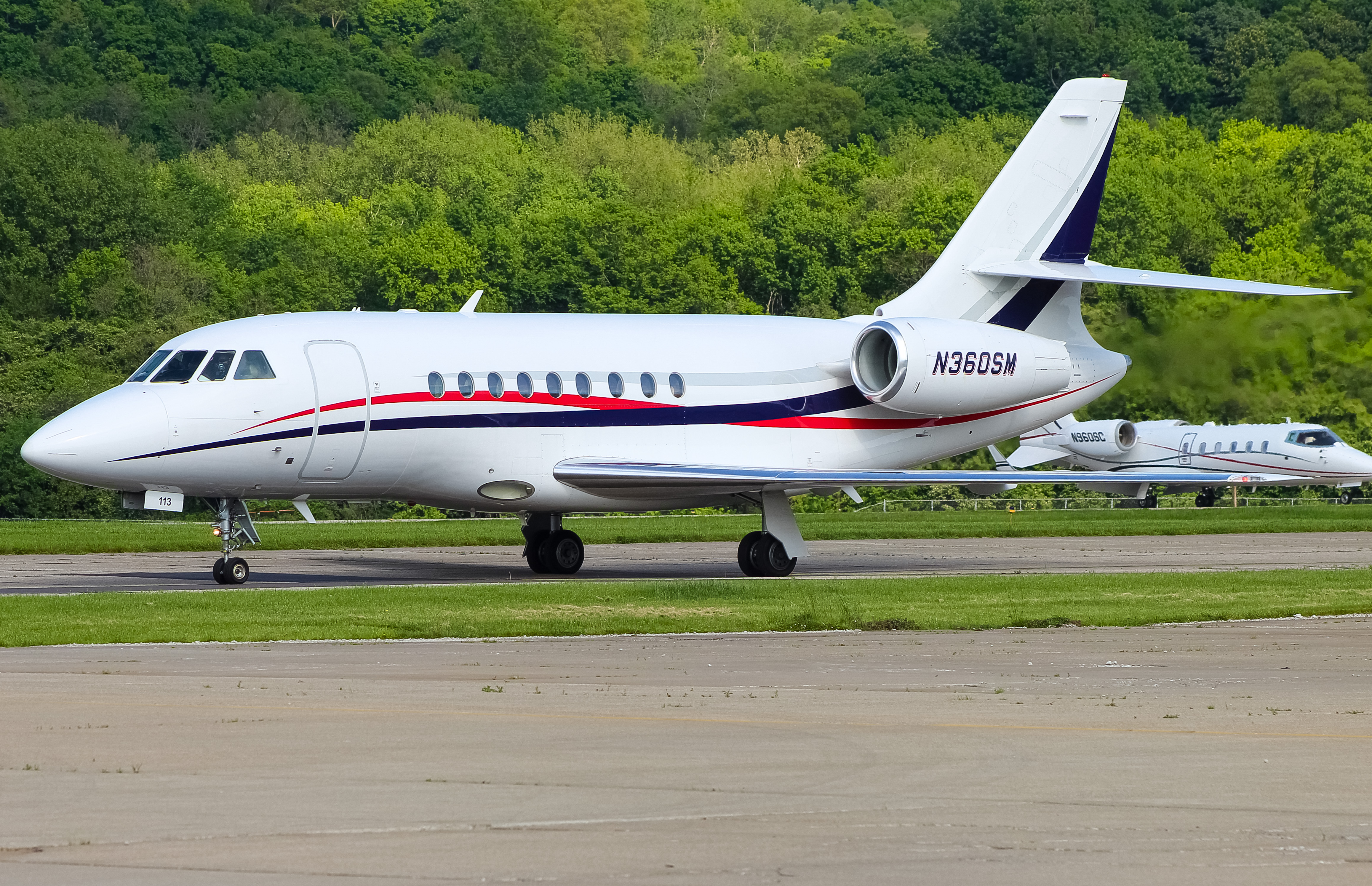 Full size: PRIVATE  Dassault Falcon 2000 N360SM at Cincinnati Municipal Airport/Lunken Field