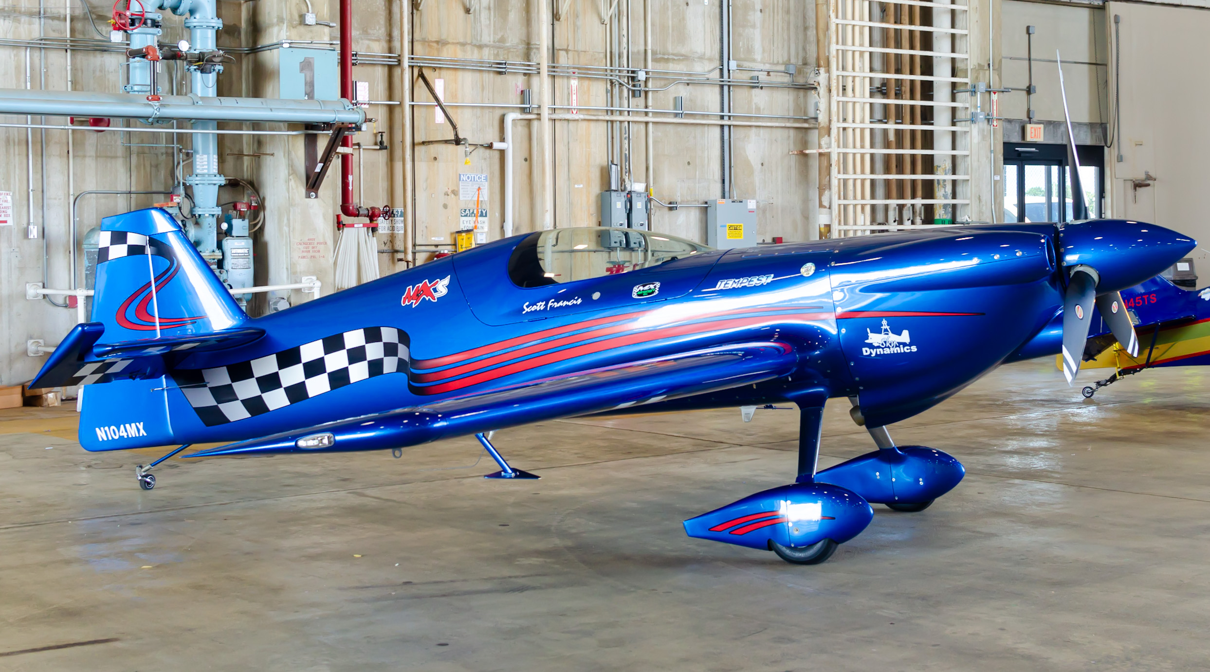 Full size: PRIVATE MX MXS  N104MX at Atlantic City International Airport