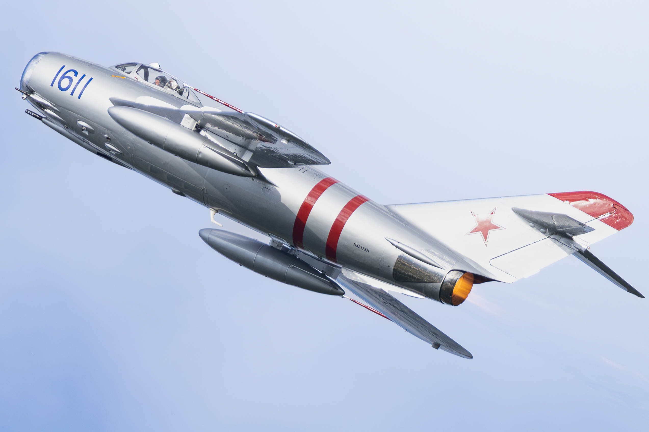 Full size: PRIVATE Mikoyan-Gurevich MiG-17 NX217SH at 