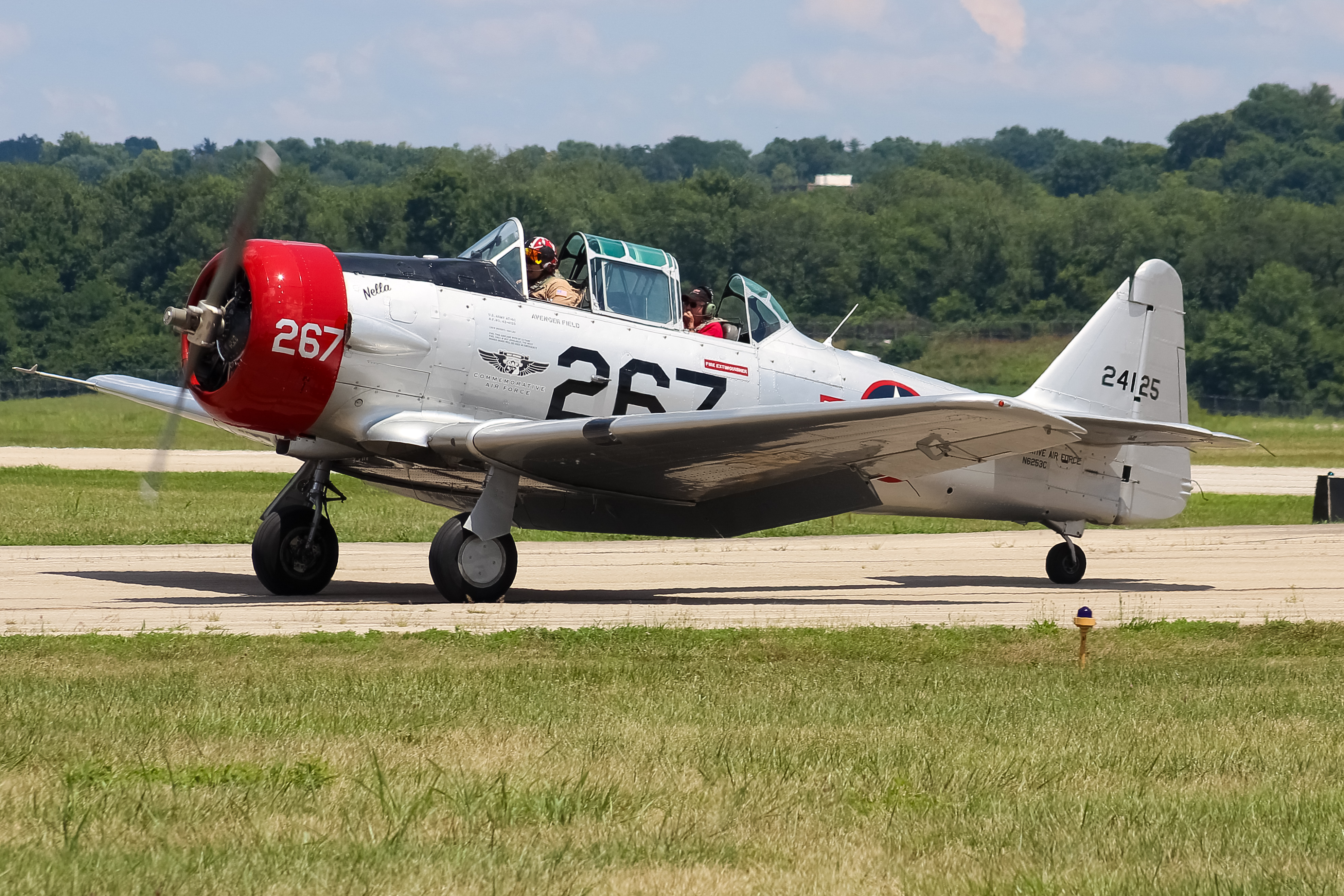 Full size: PRIVATE North American T-6 Texan N6253C at Cincinnati Municipal Airport/Lunken Field