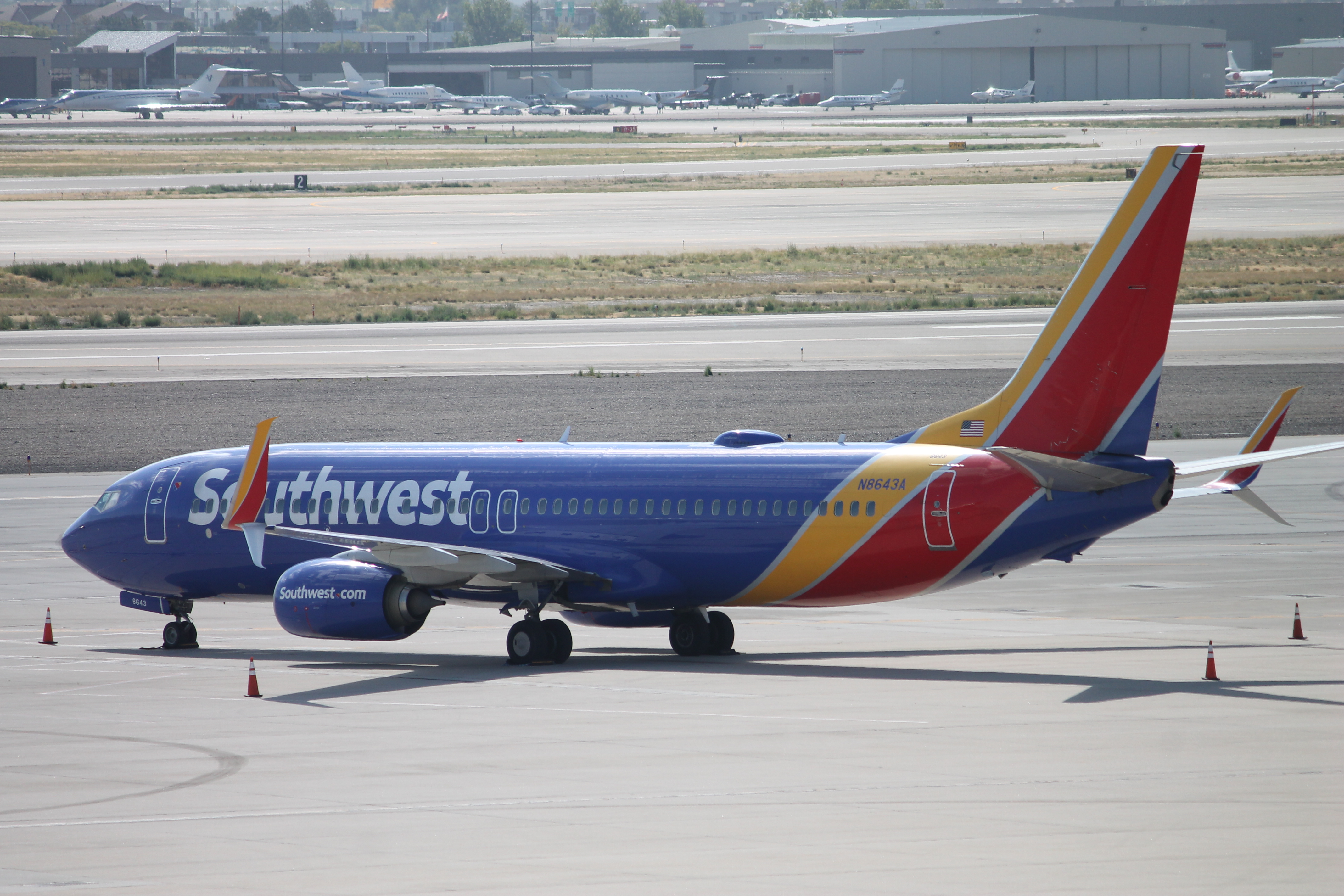 Full size: Southwest Airlines Boeing 737-800 N8643A at Salt Lake City International Airport